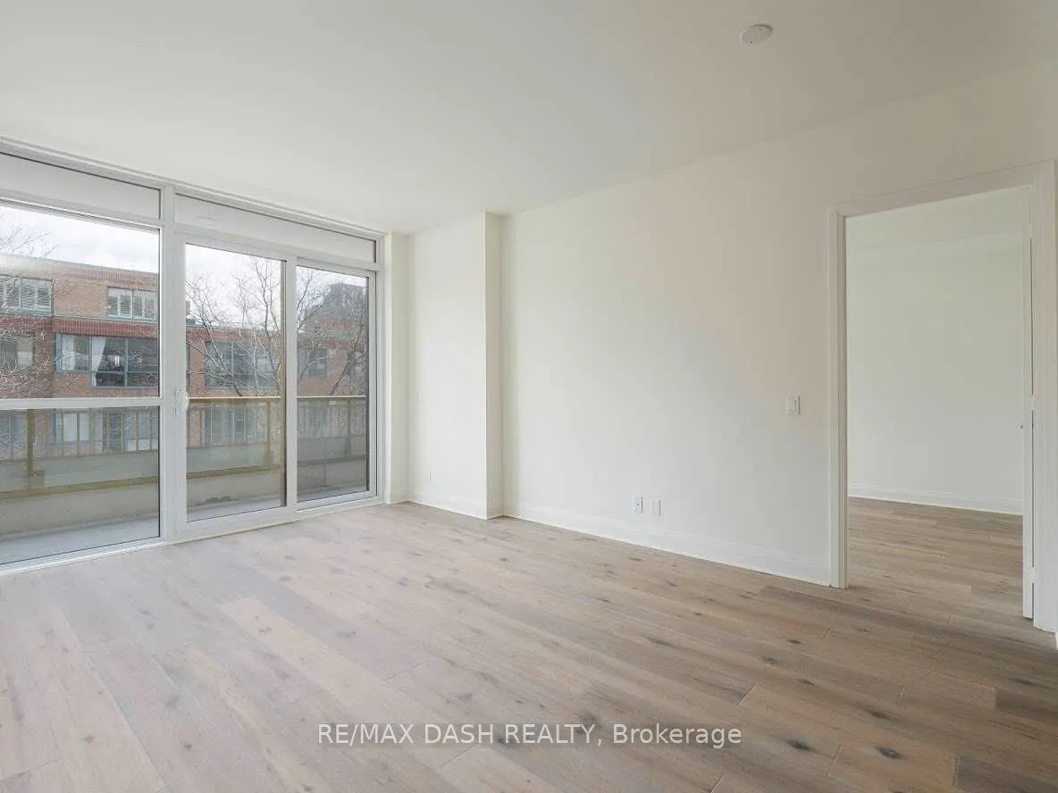 151 Avenue Road #306