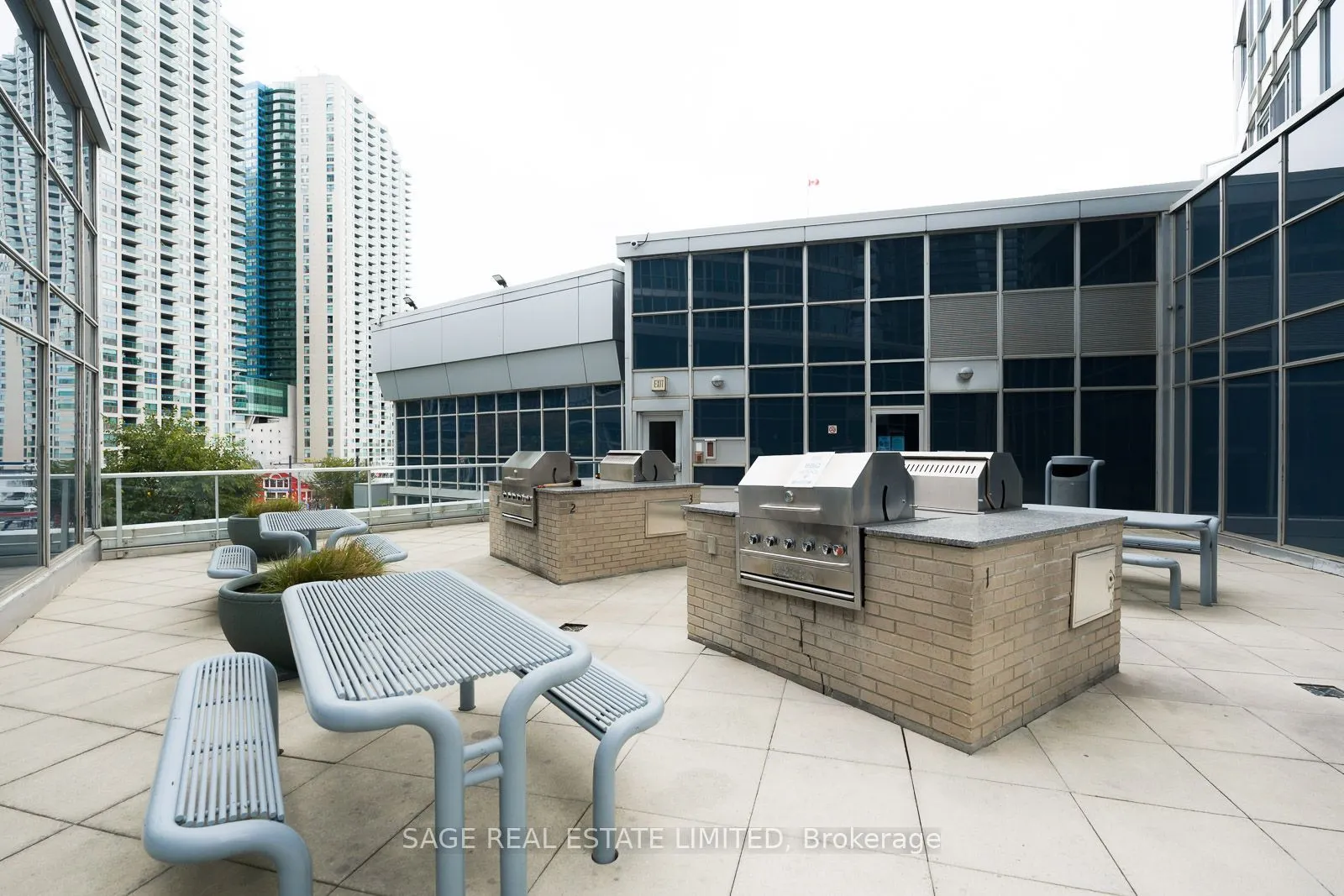 208 Queens Quay W #1705