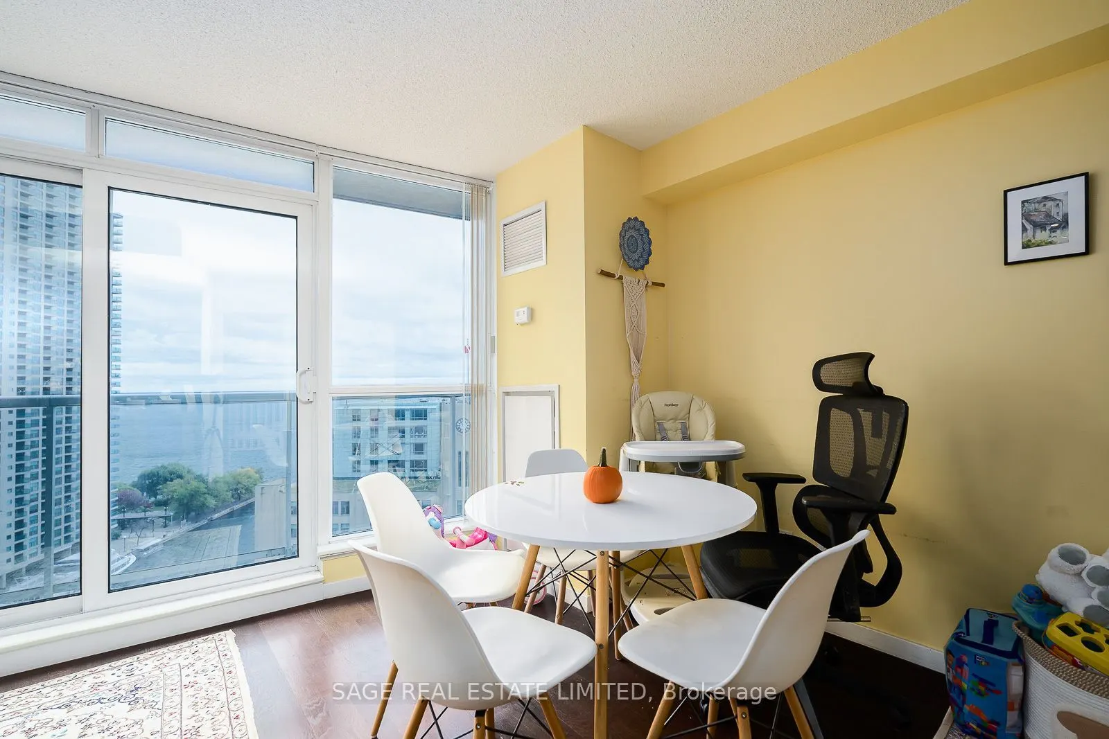 208 Queens Quay W #1705
