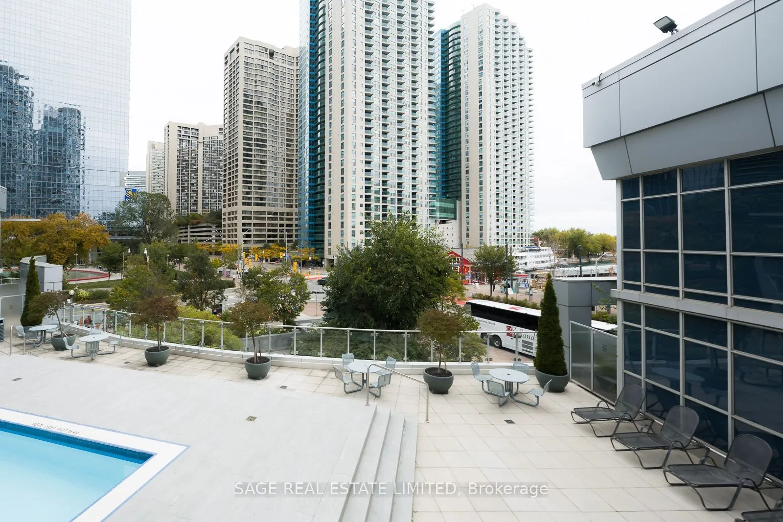 208 Queens Quay W #1705