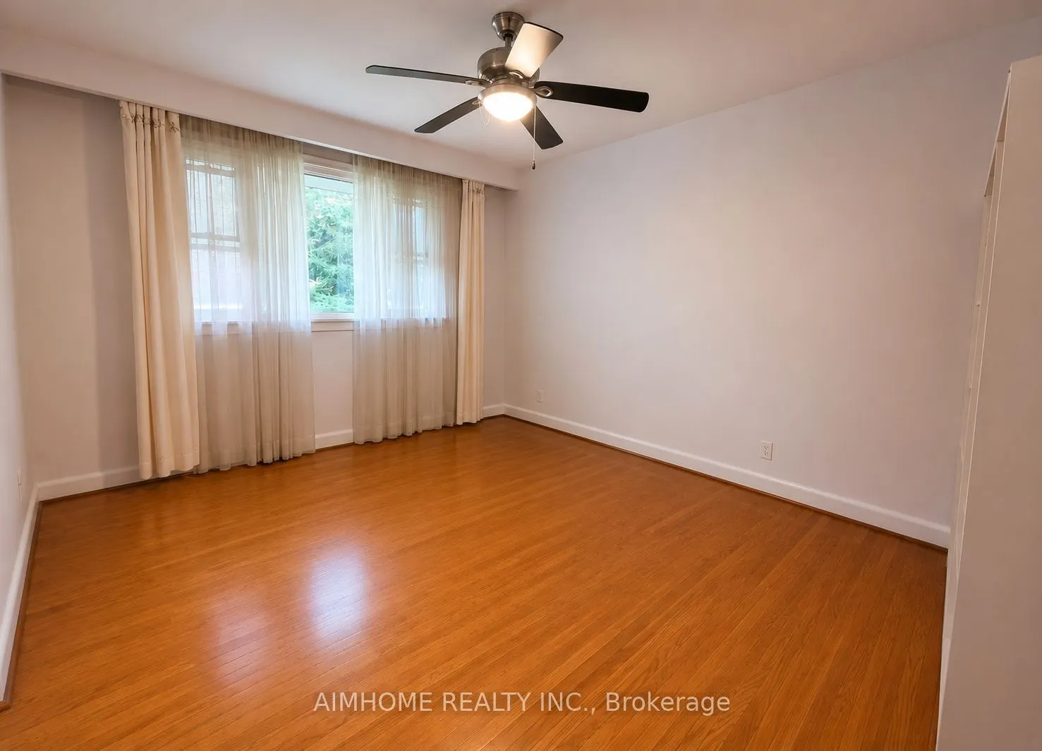 25 Burbank Drive