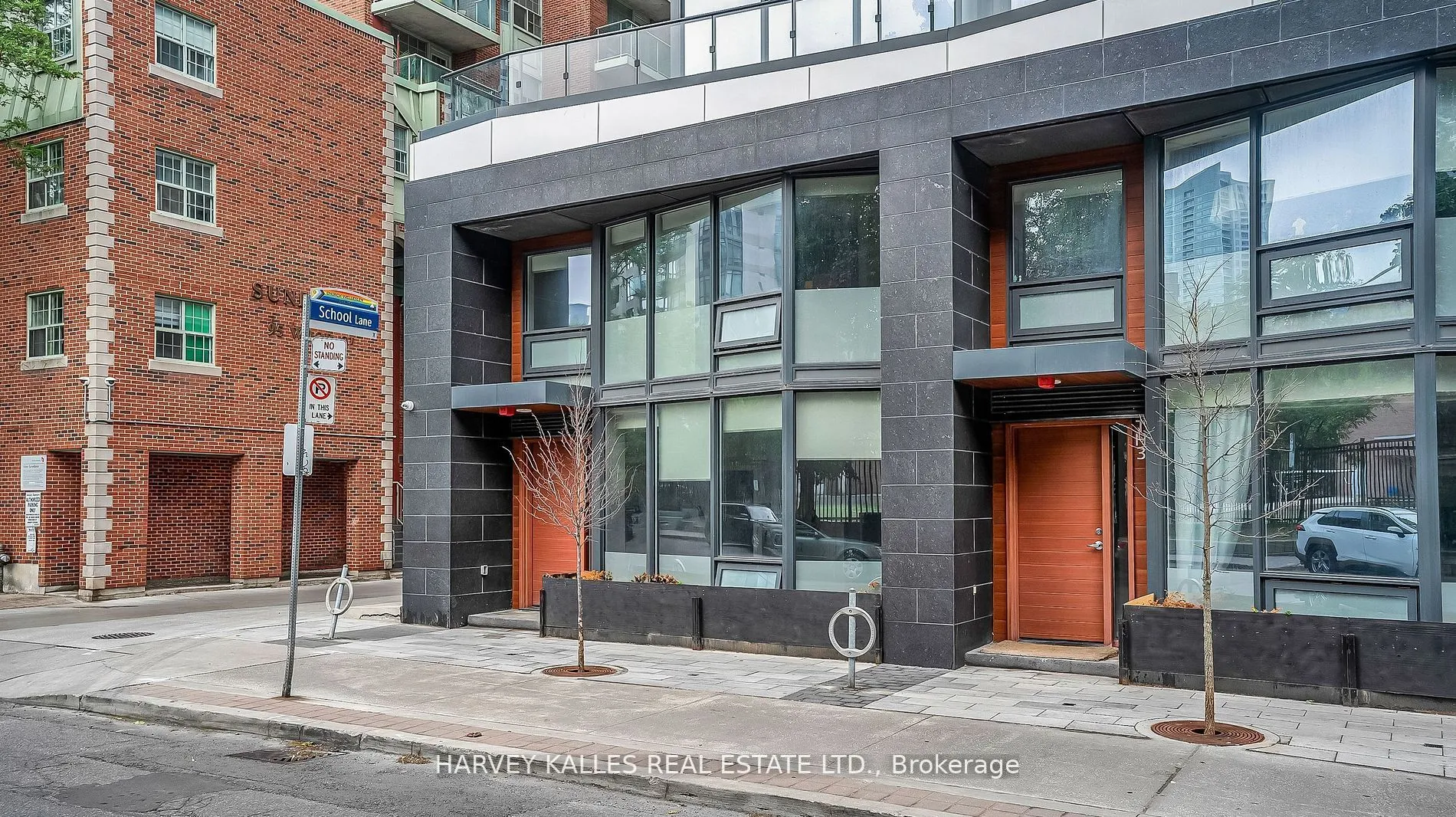 85 Wood Street #TH5