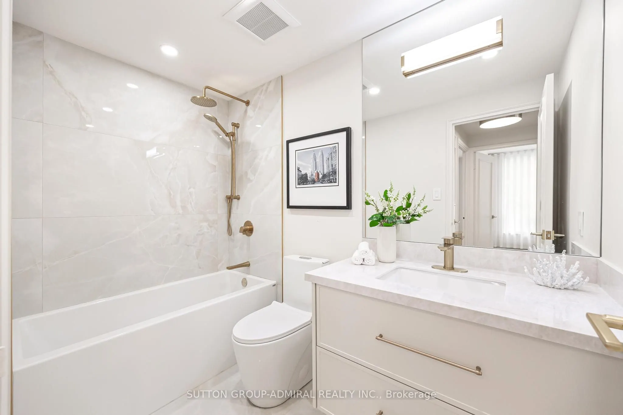 350 Lonsdale Road #407