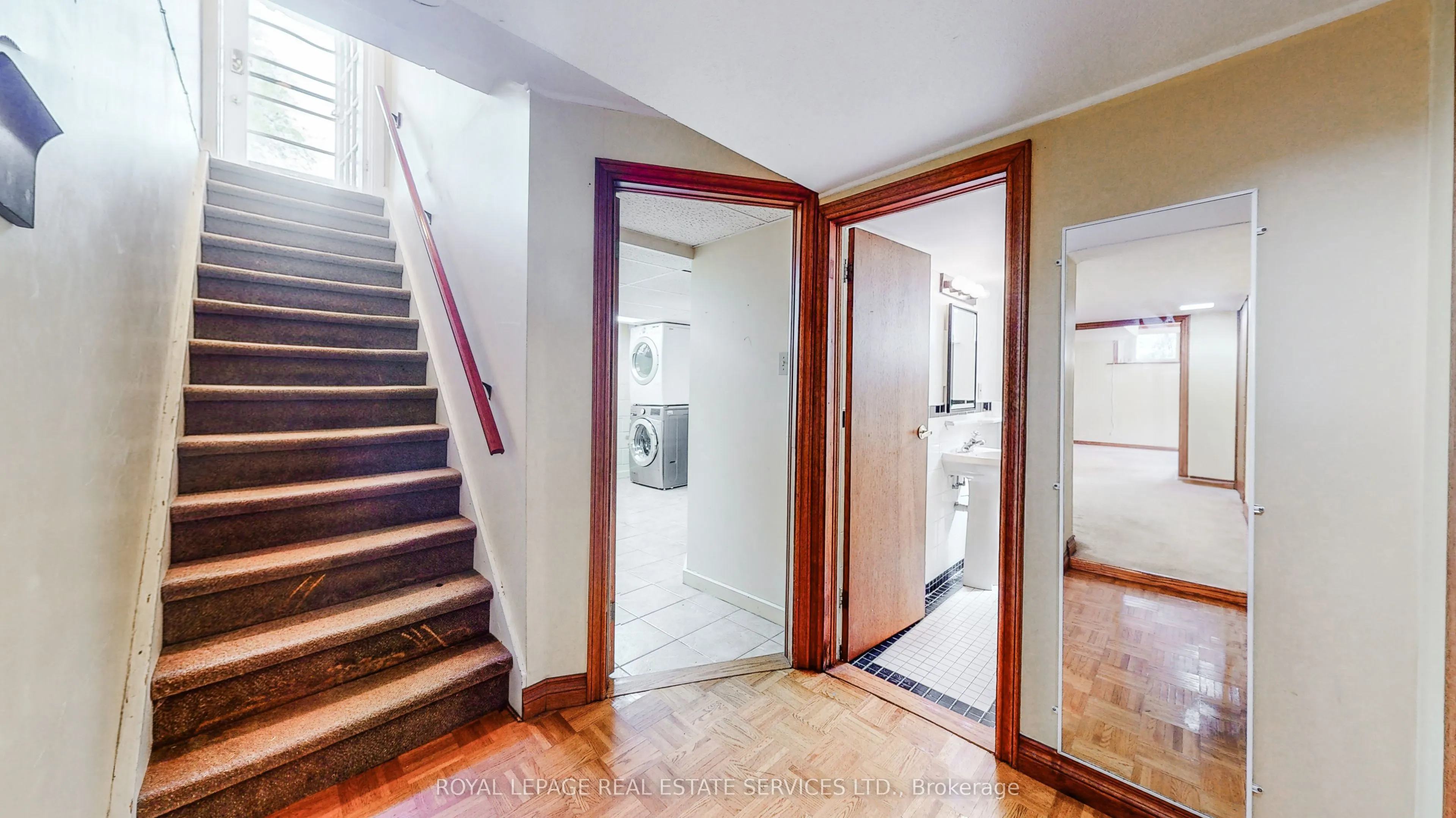 24 Burleigh Heights Drive