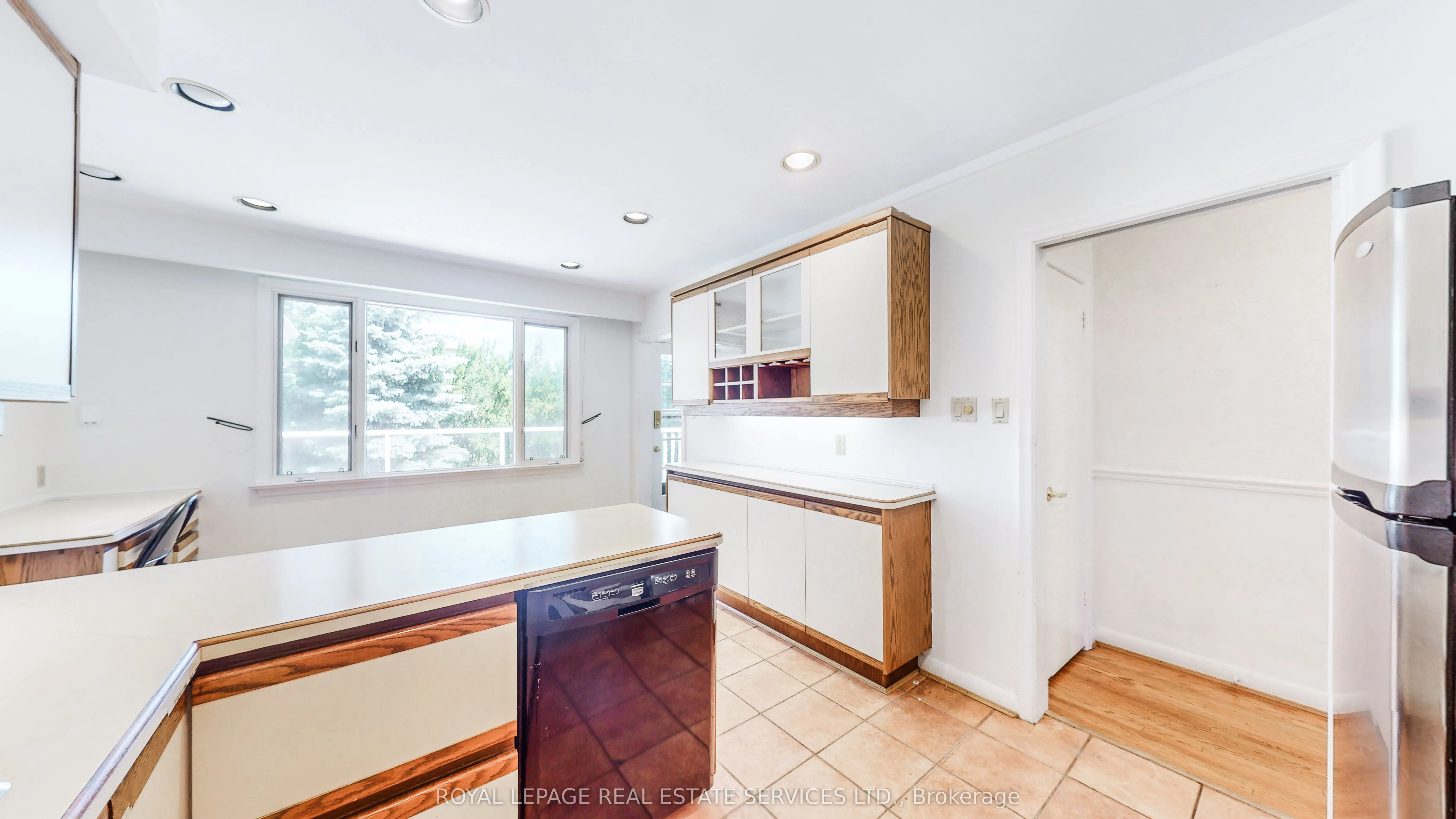24 Burleigh Heights Drive