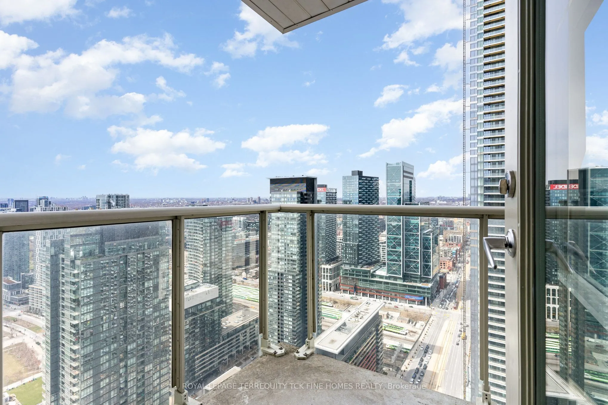 35 Mariner Terrace #5303