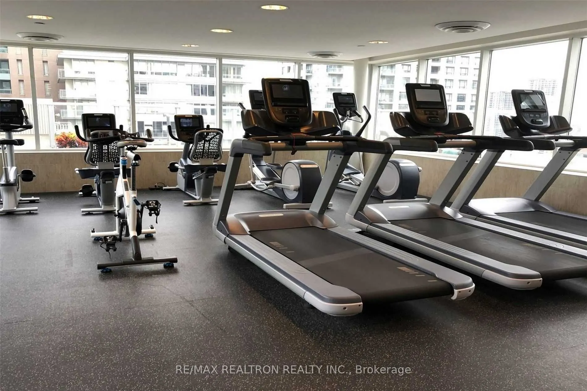 1 King Street W #1809