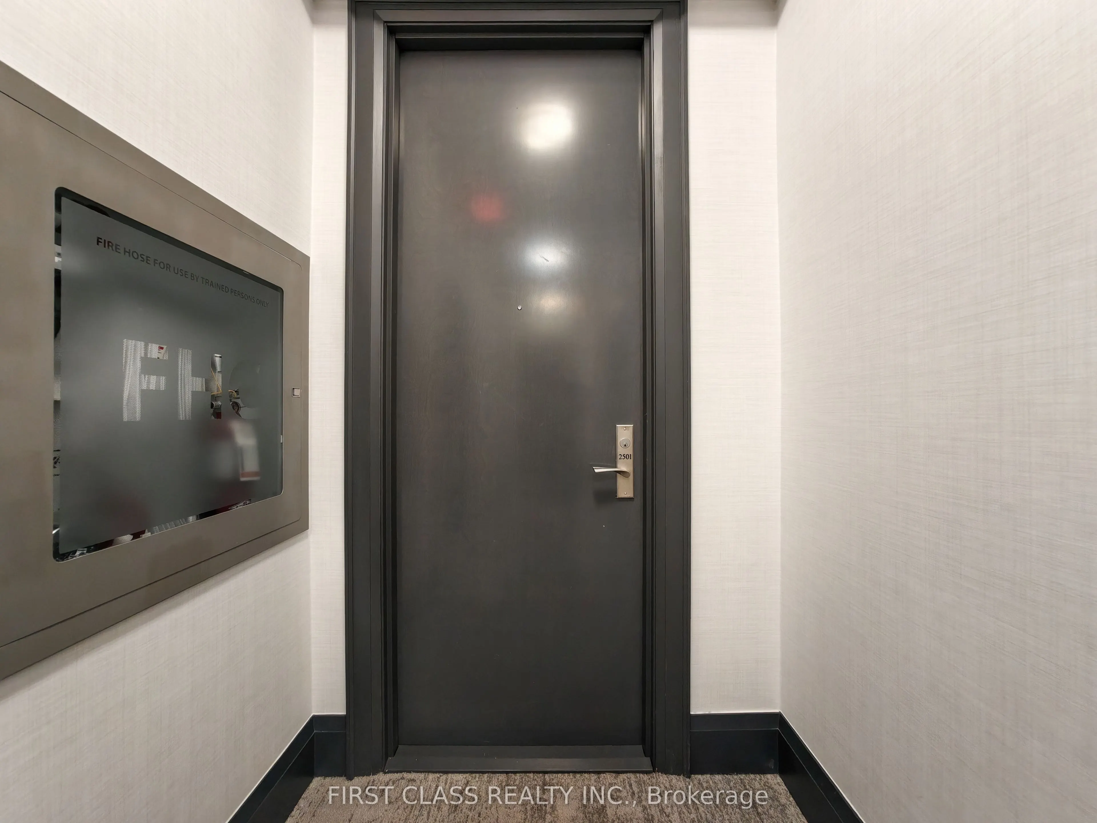 21 Balmuto Street #2501