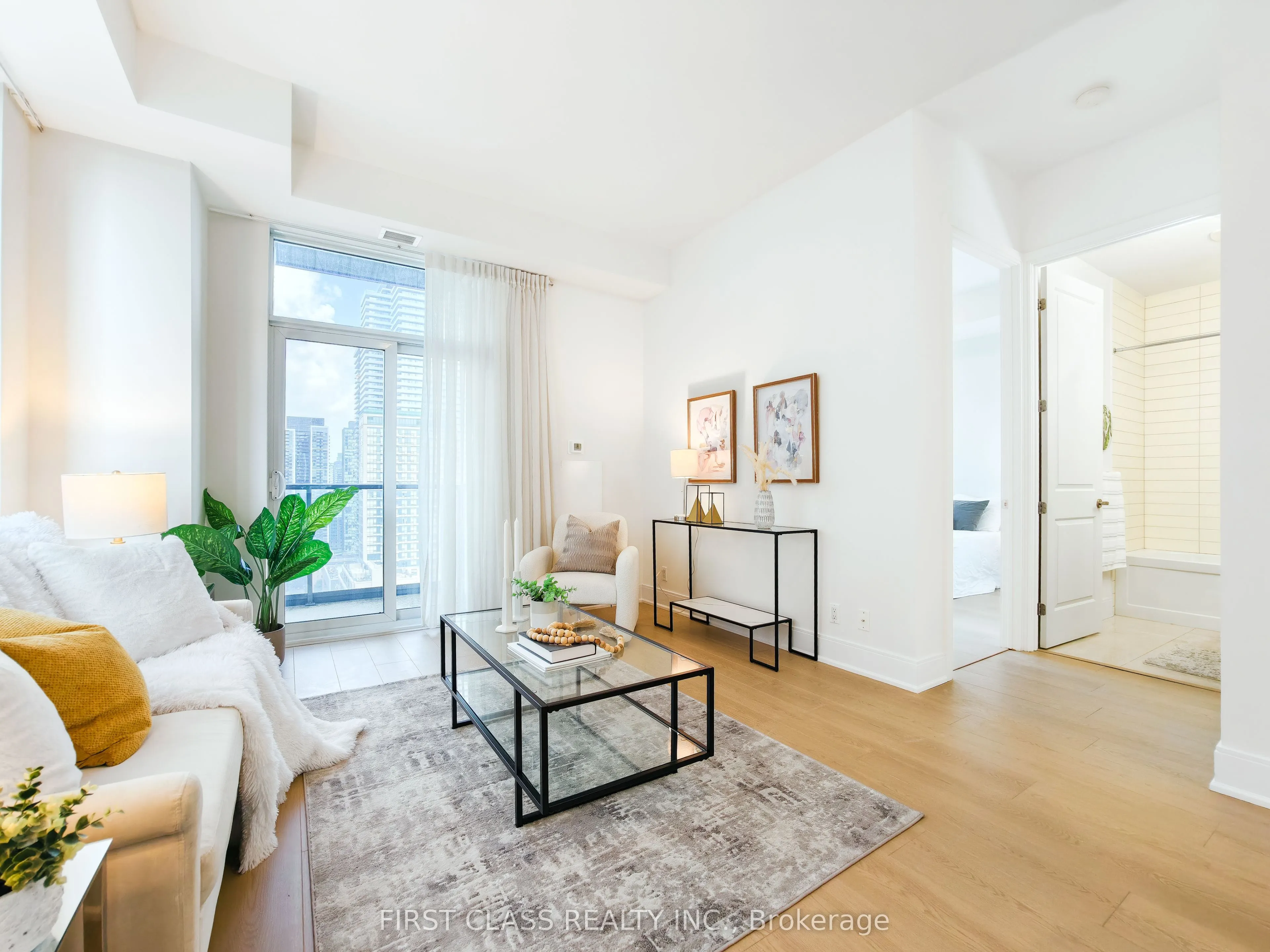 21 Balmuto Street #2501