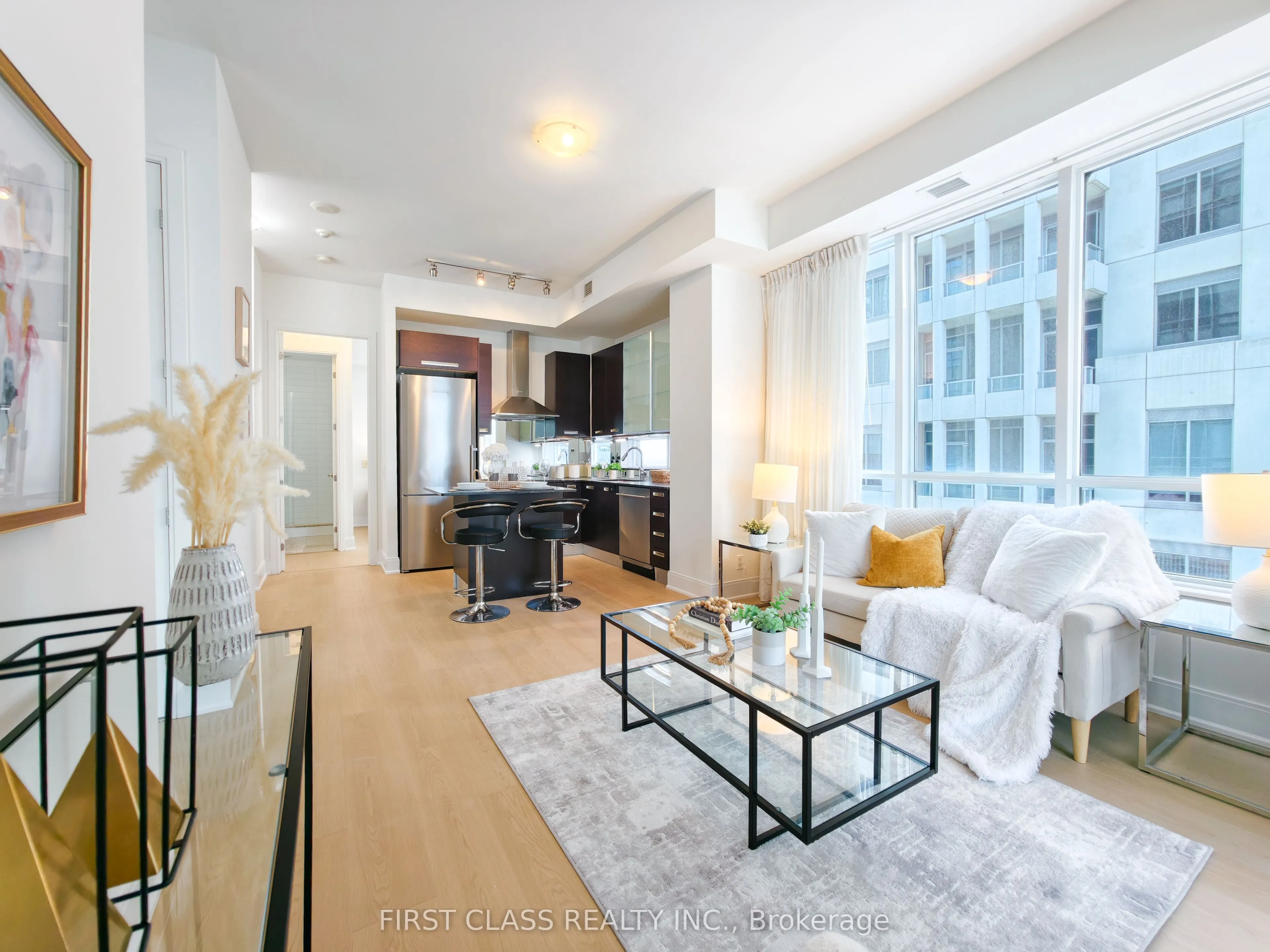 21 Balmuto Street #2501