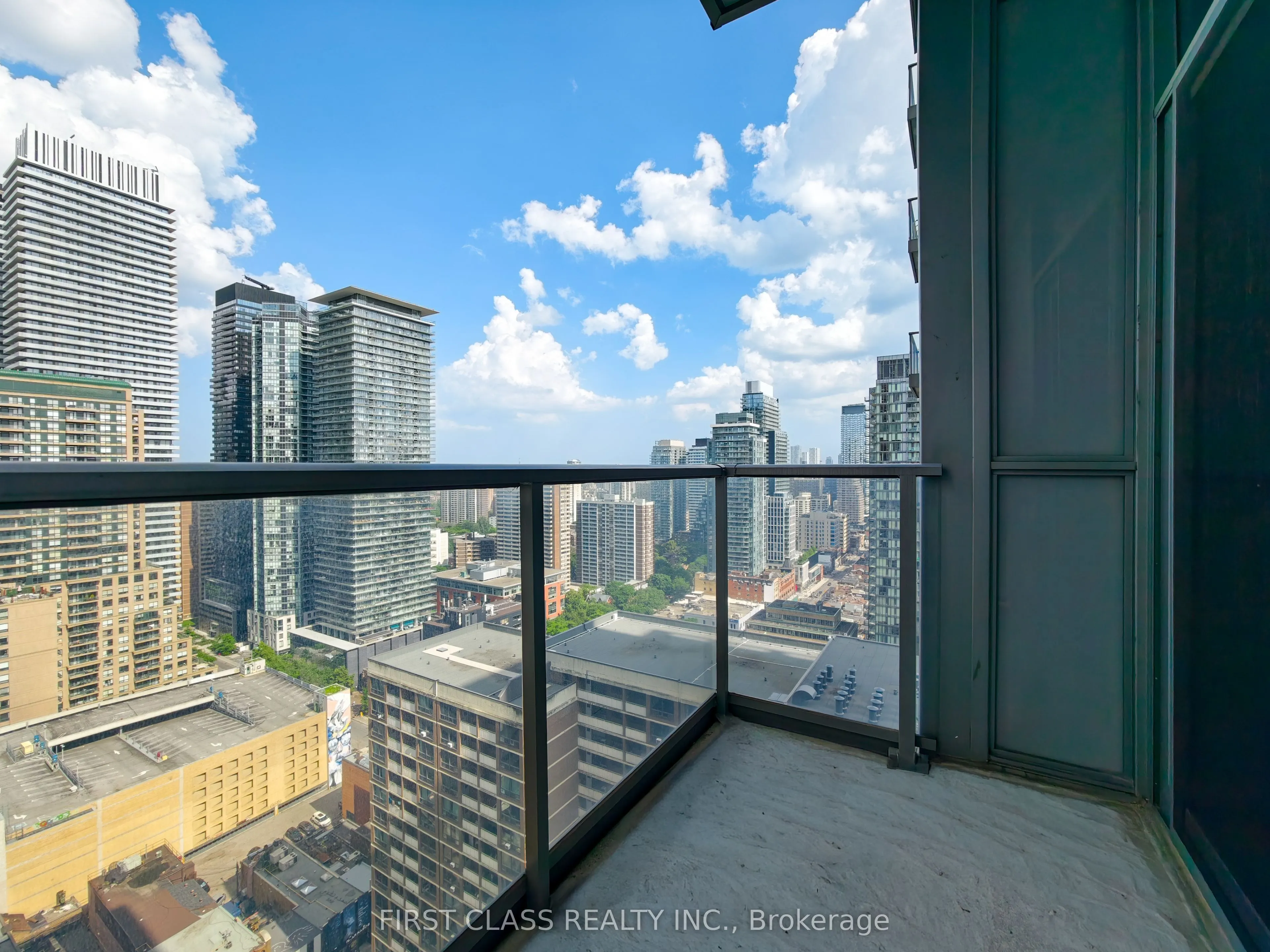 21 Balmuto Street #2501