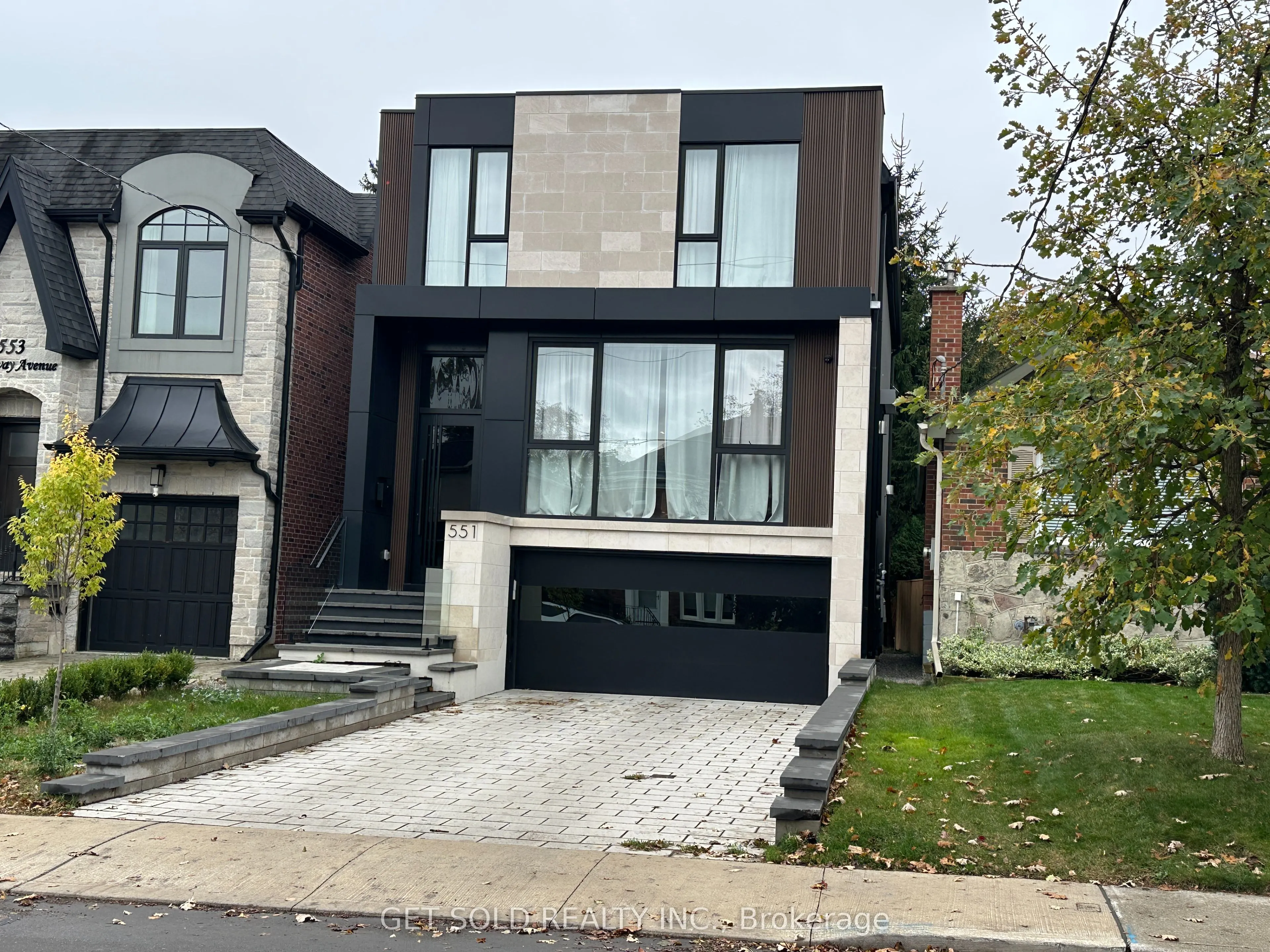 551 Broadway Avenue