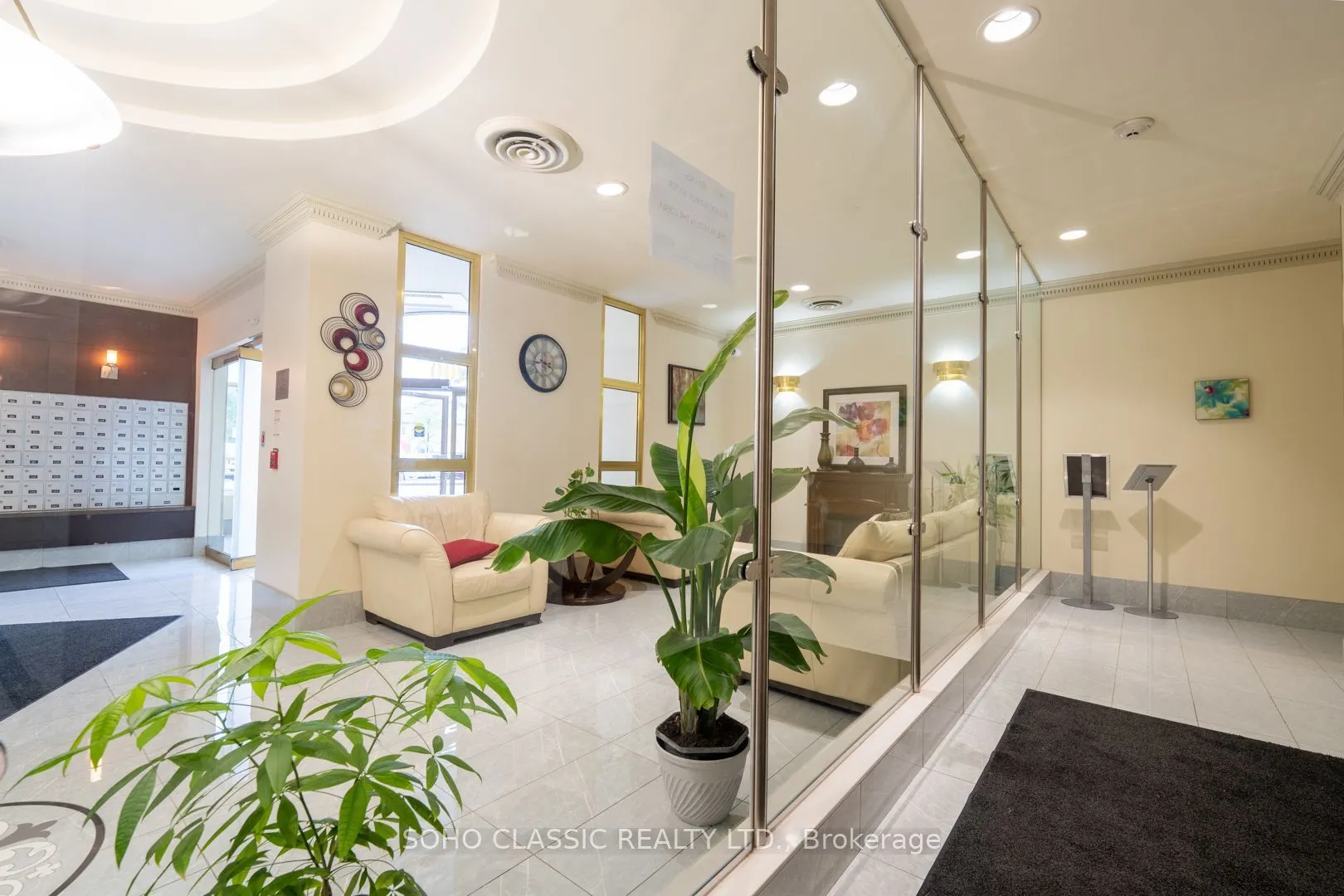 1700 Eglinton Avenue E #809