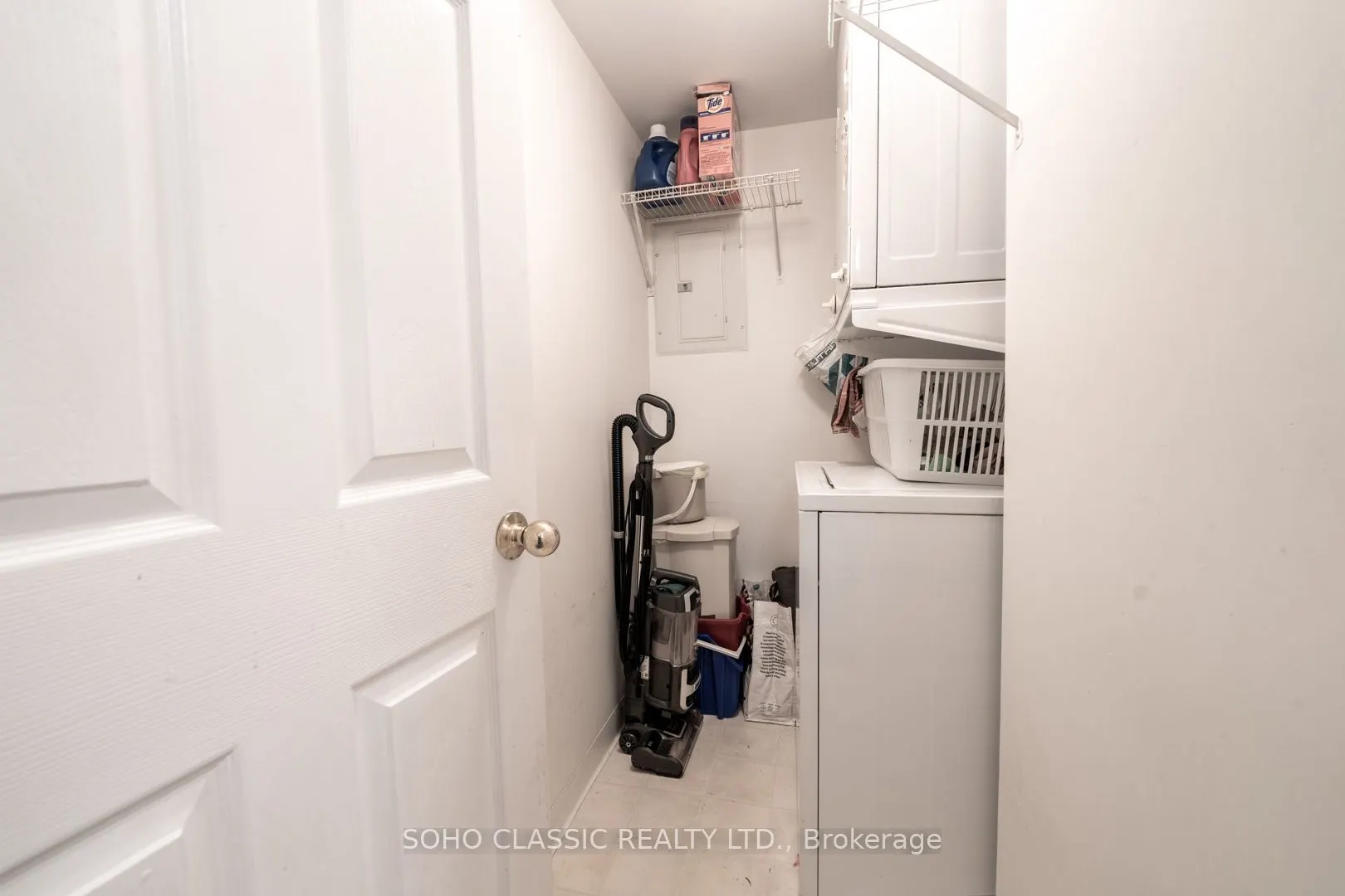 1700 Eglinton Avenue E #809