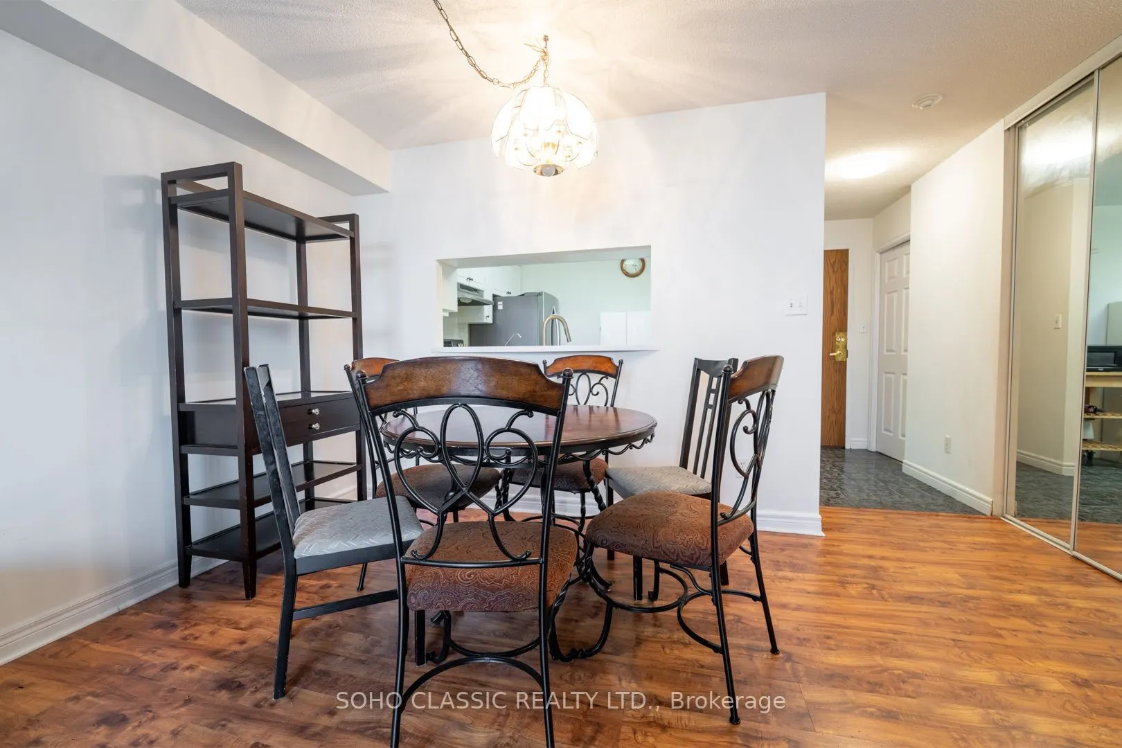 1700 Eglinton Avenue E #809