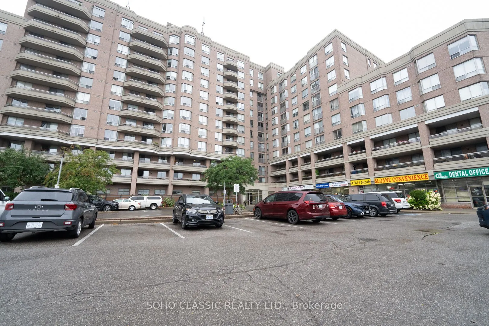 1700 Eglinton Avenue E #809