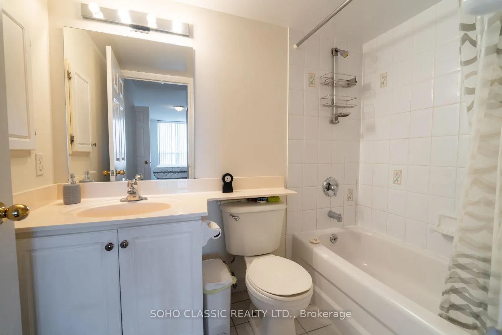 1700 Eglinton Avenue E #809