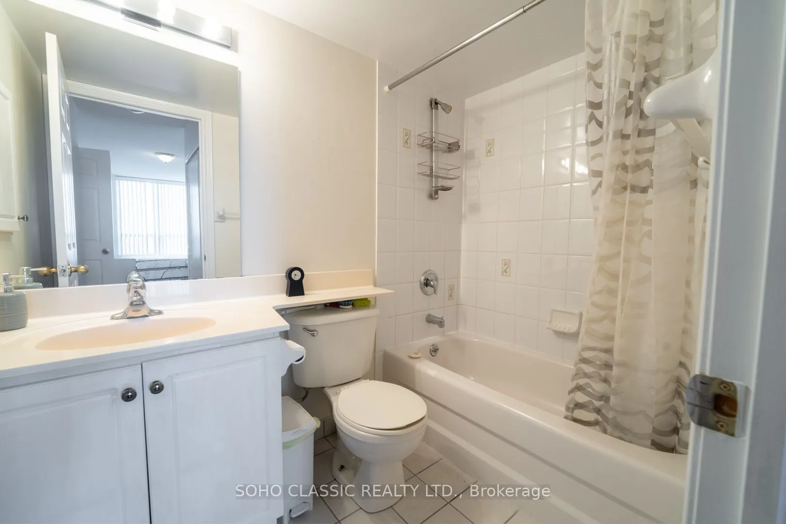 1700 Eglinton Avenue E #809
