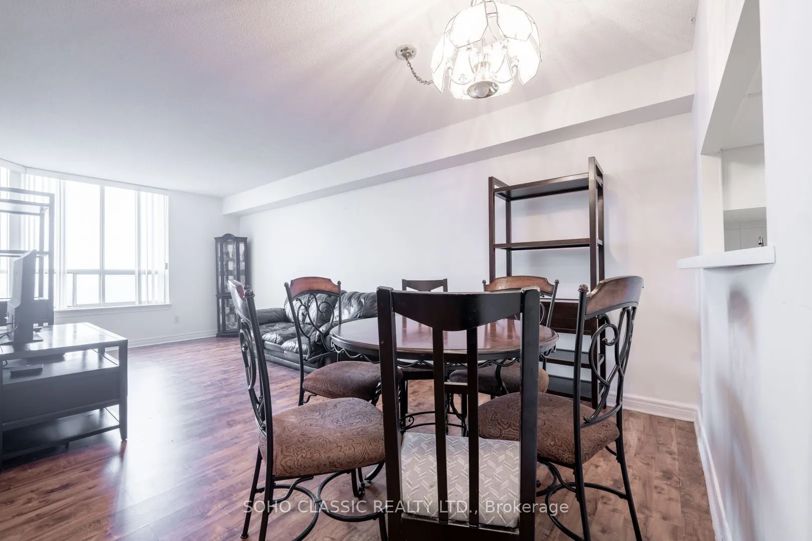 1700 Eglinton Avenue E #809