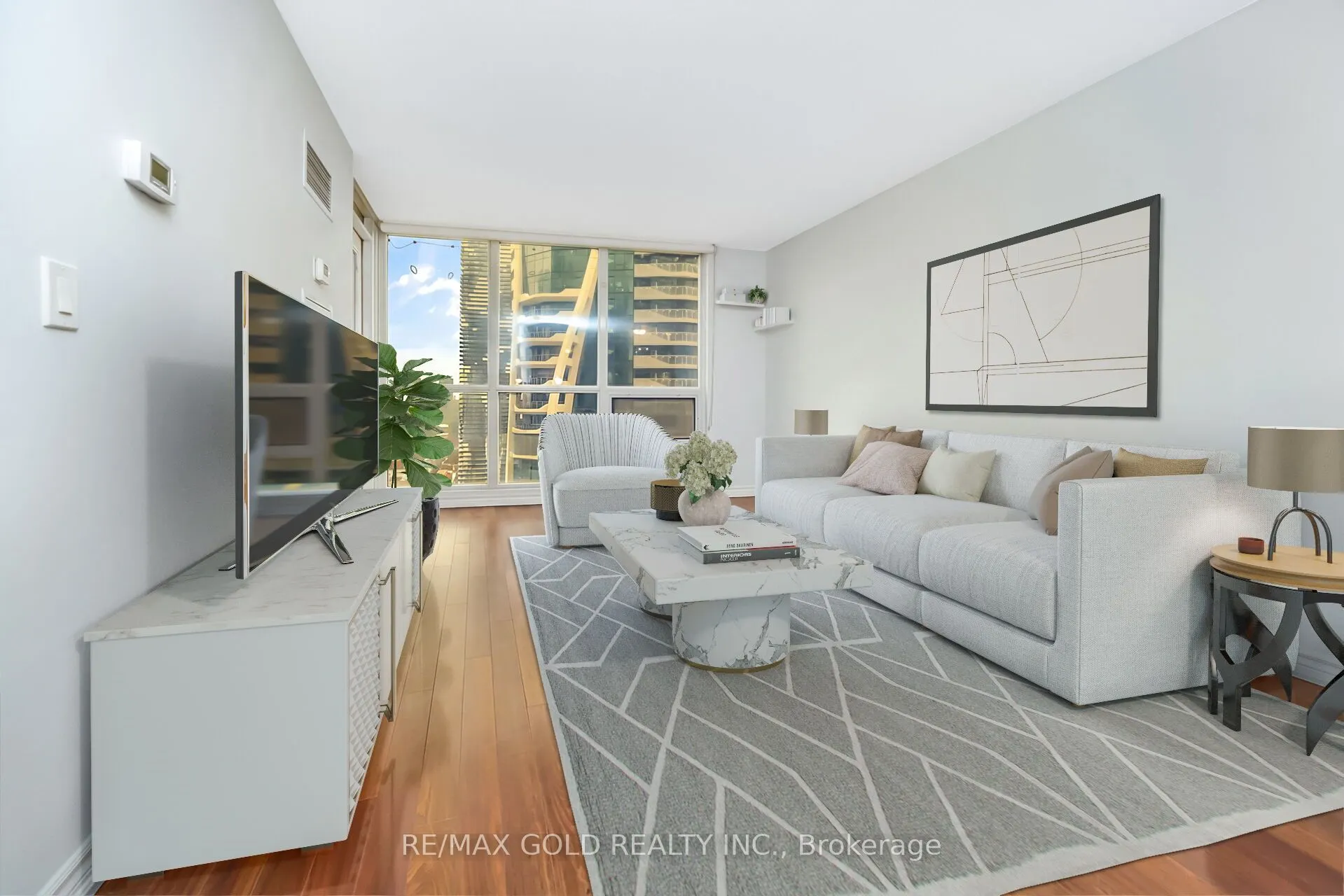 16 Yonge Street #1808