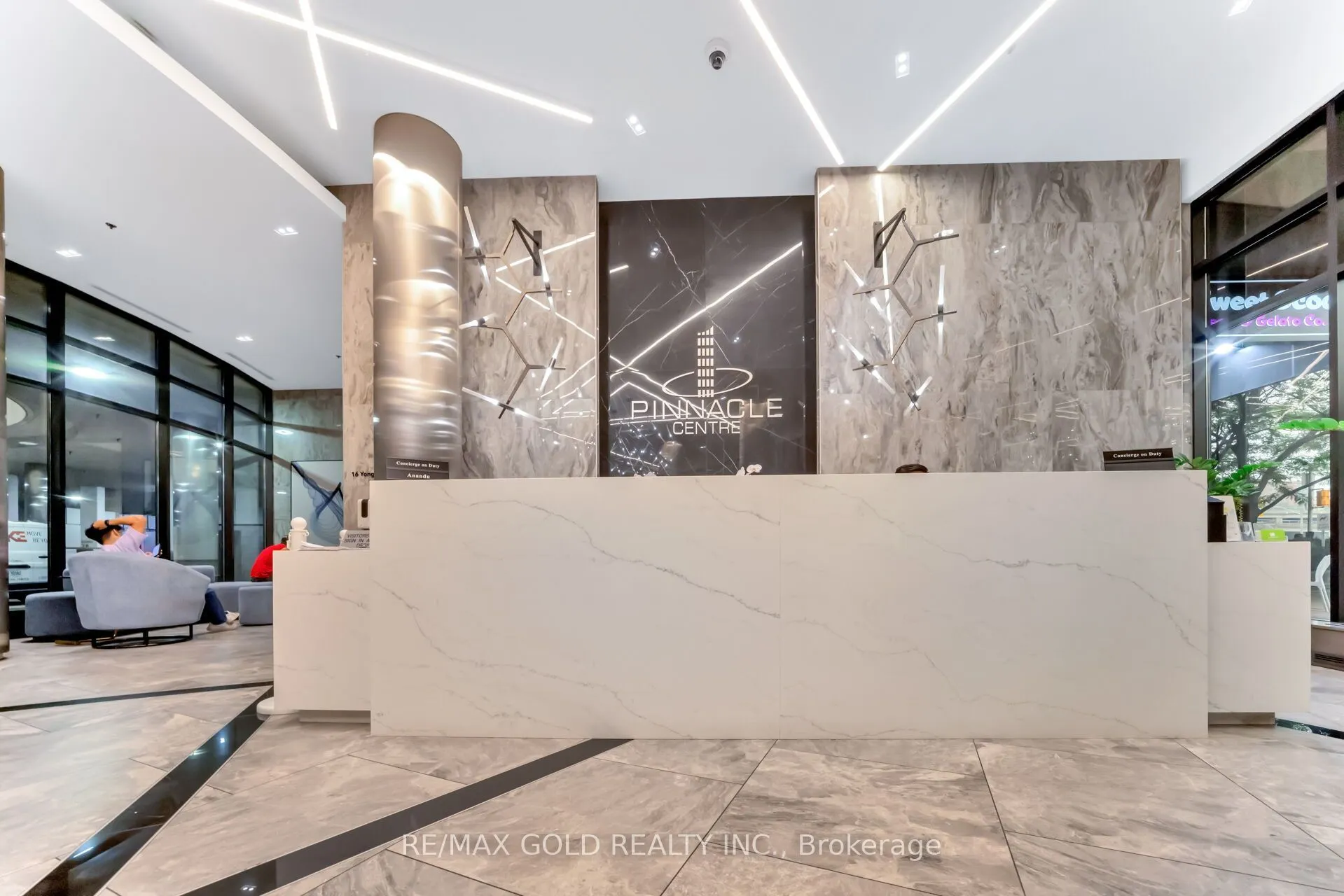 16 Yonge Street #1808