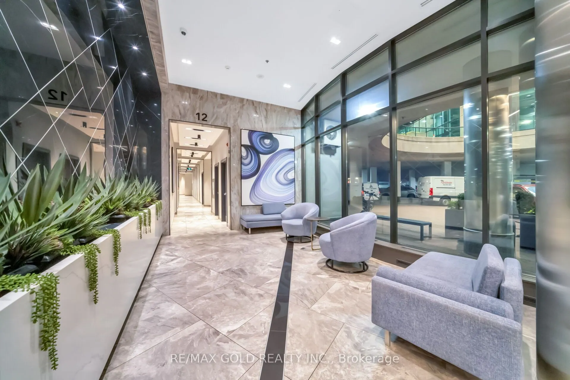 16 Yonge Street #1808