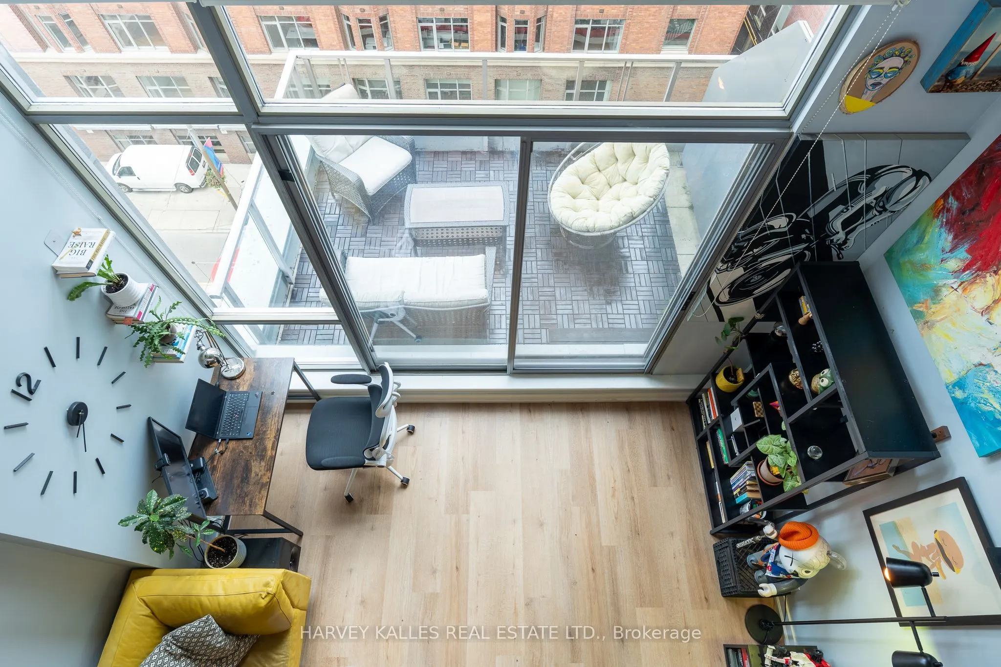 36 Charlotte Street #702