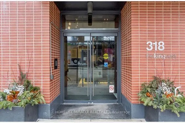 318 King Street E