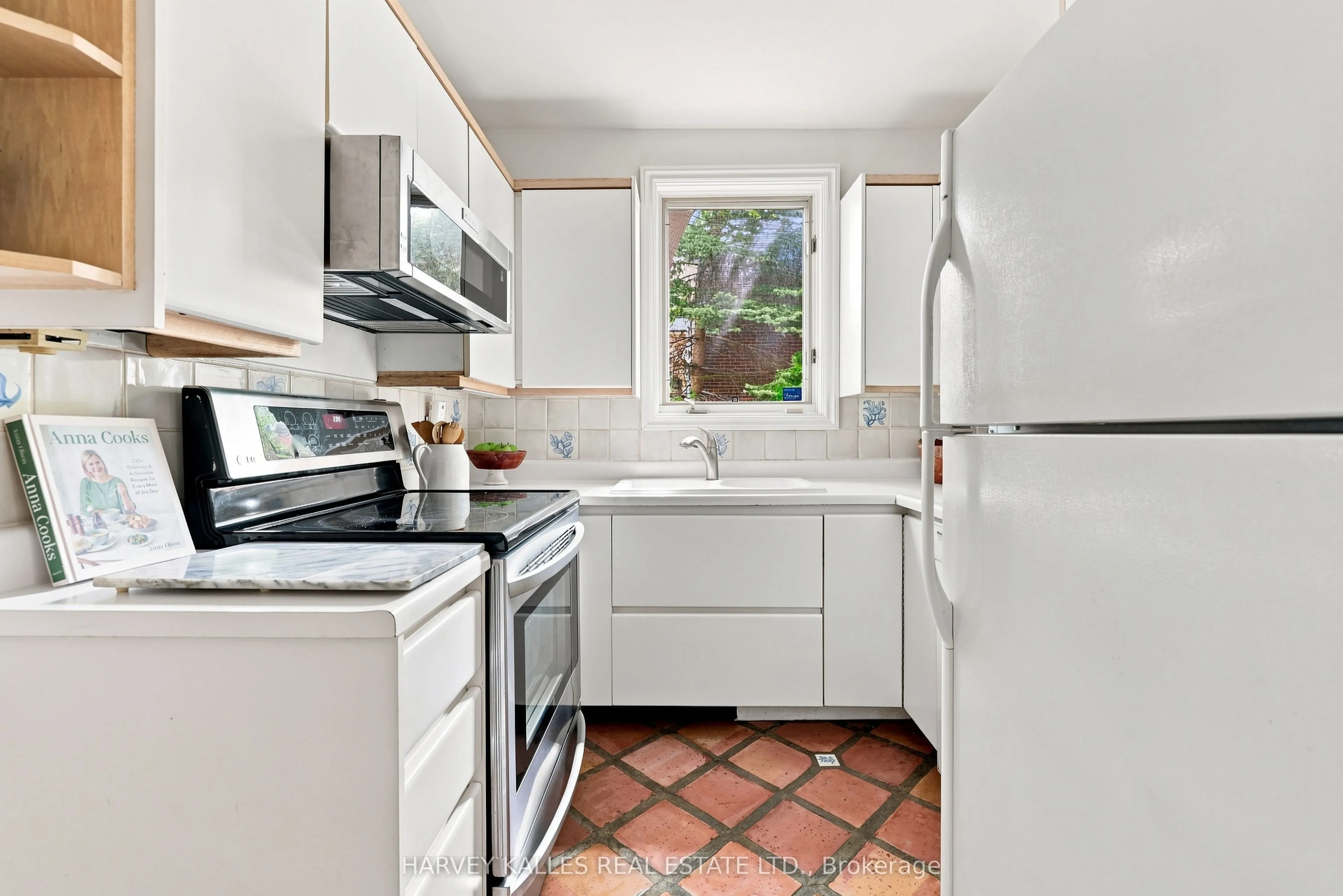 231 Glengrove Avenue W
