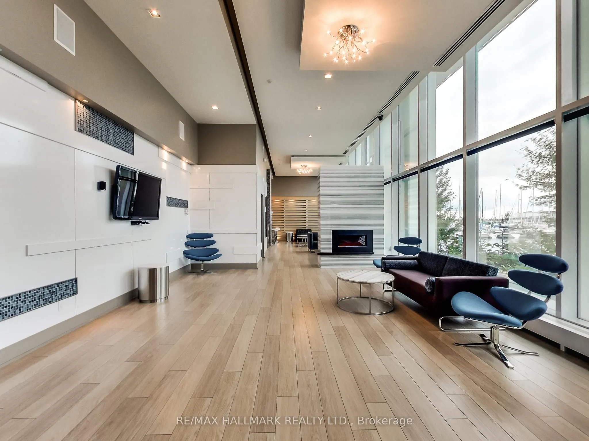 90 Stadium Road #905