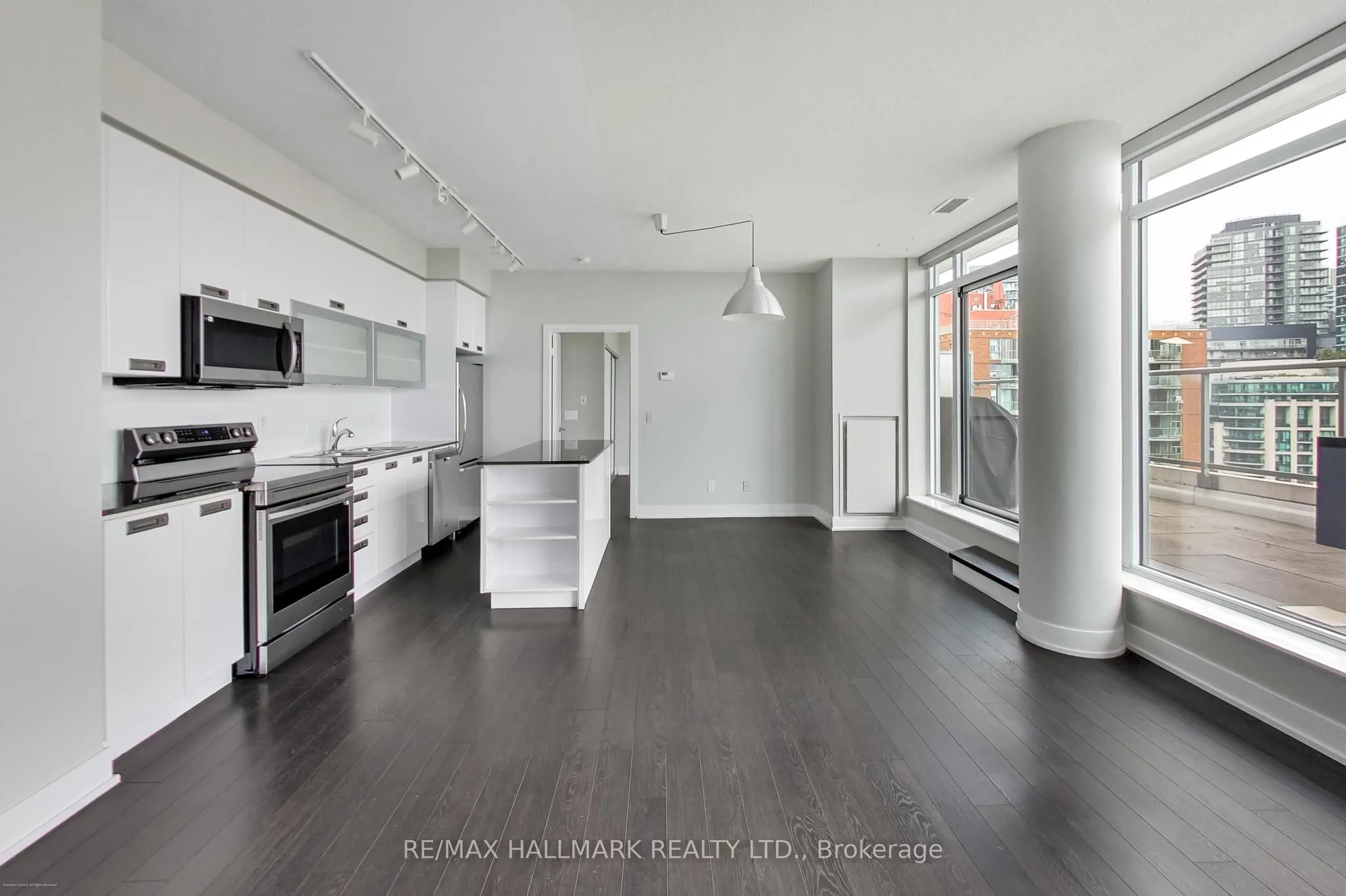 90 Stadium Road #905