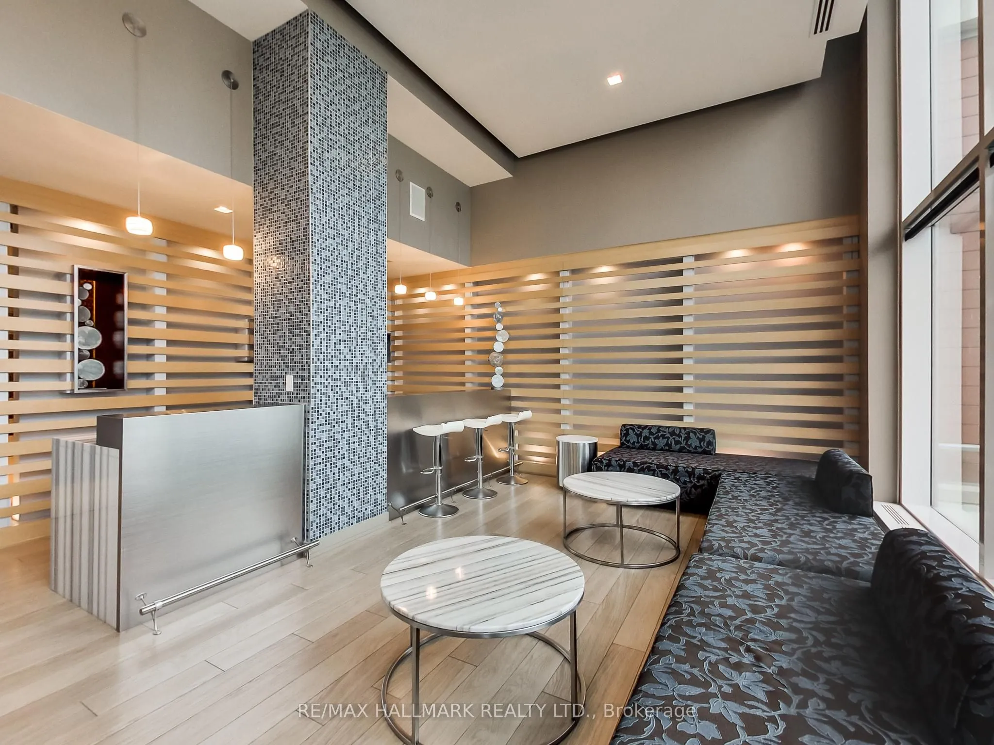 90 Stadium Road #905