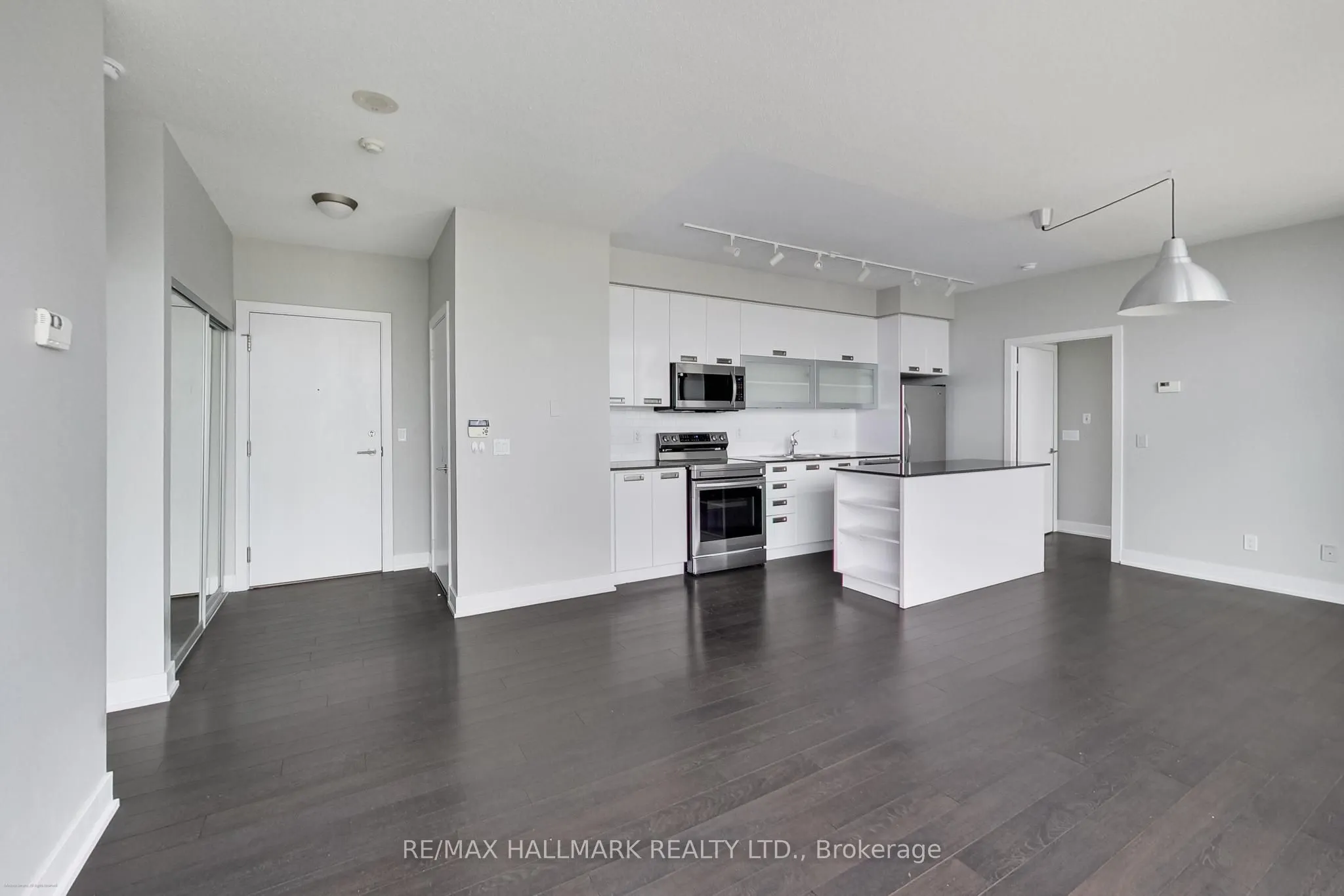 90 Stadium Road #905