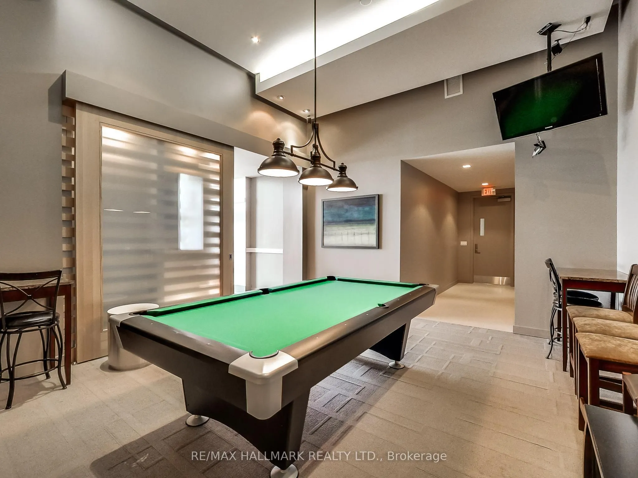 90 Stadium Road #905