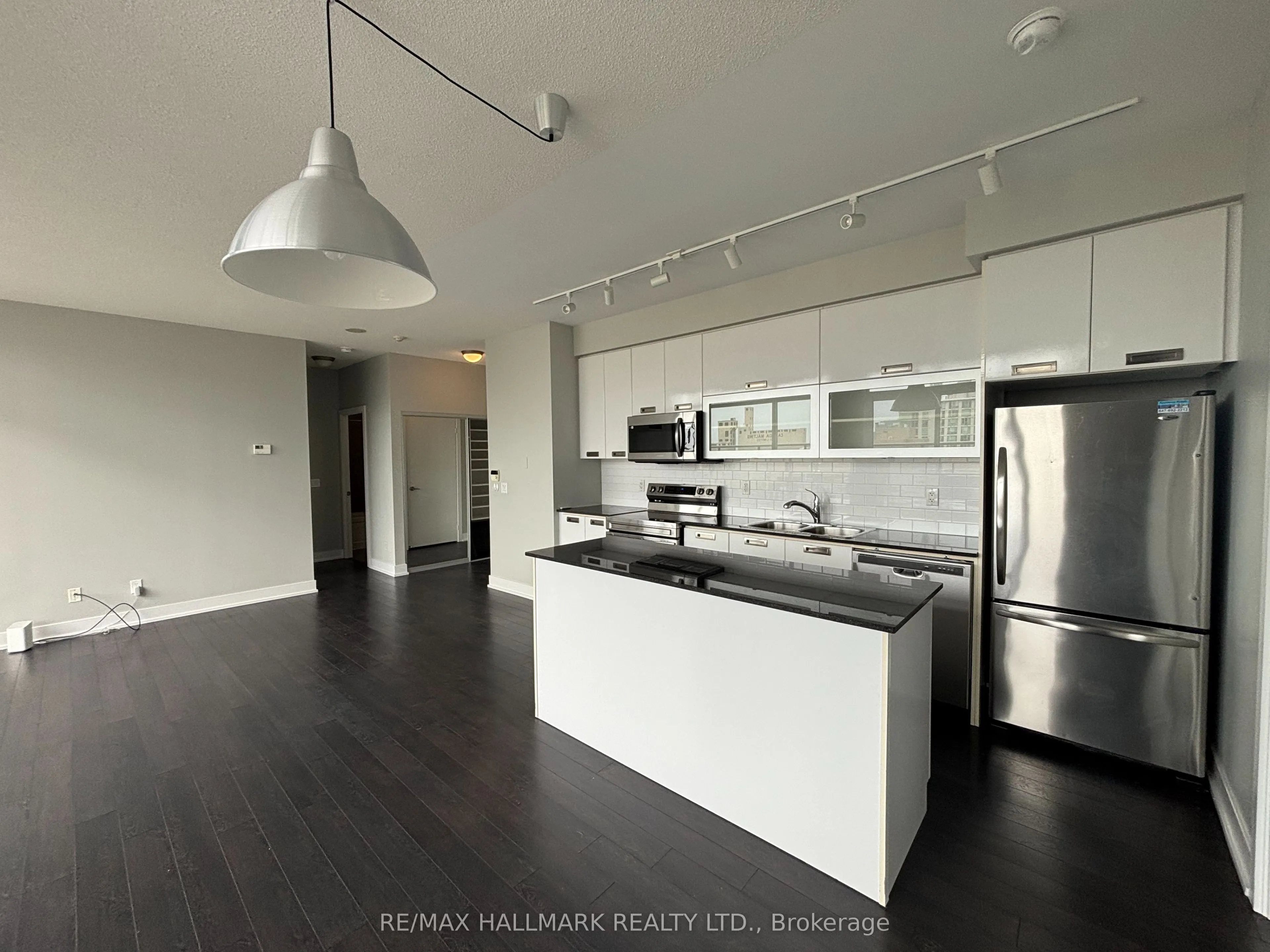90 Stadium Road #905