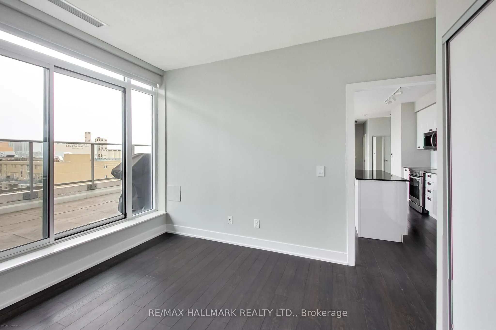 90 Stadium Road #905