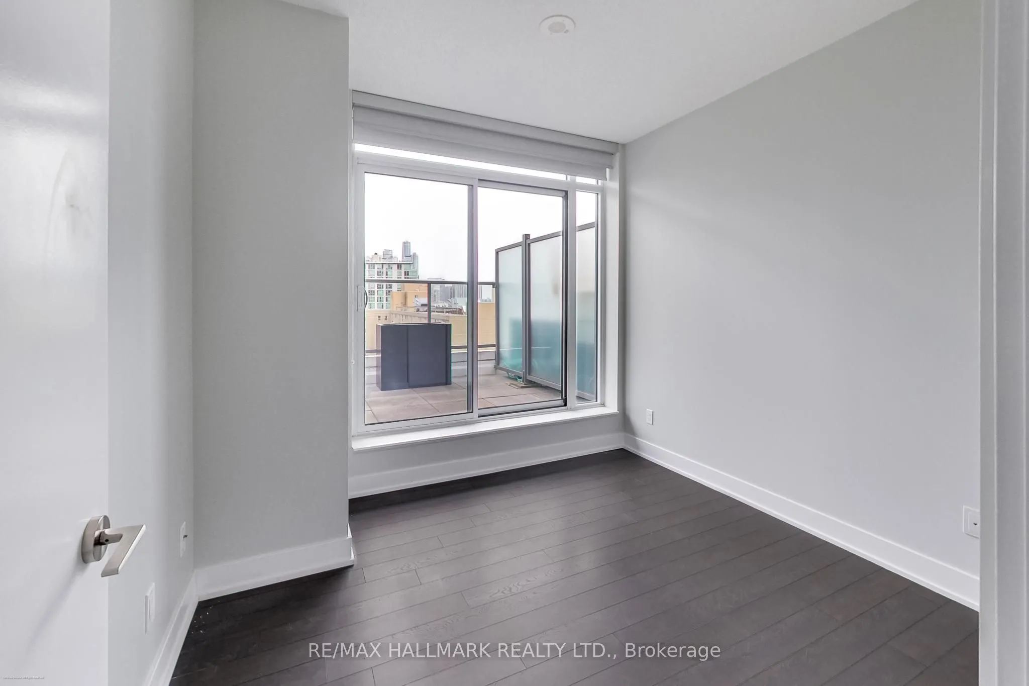90 Stadium Road #905