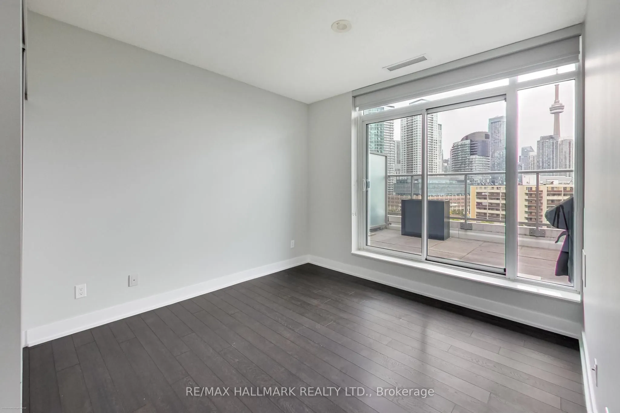 90 Stadium Road #905