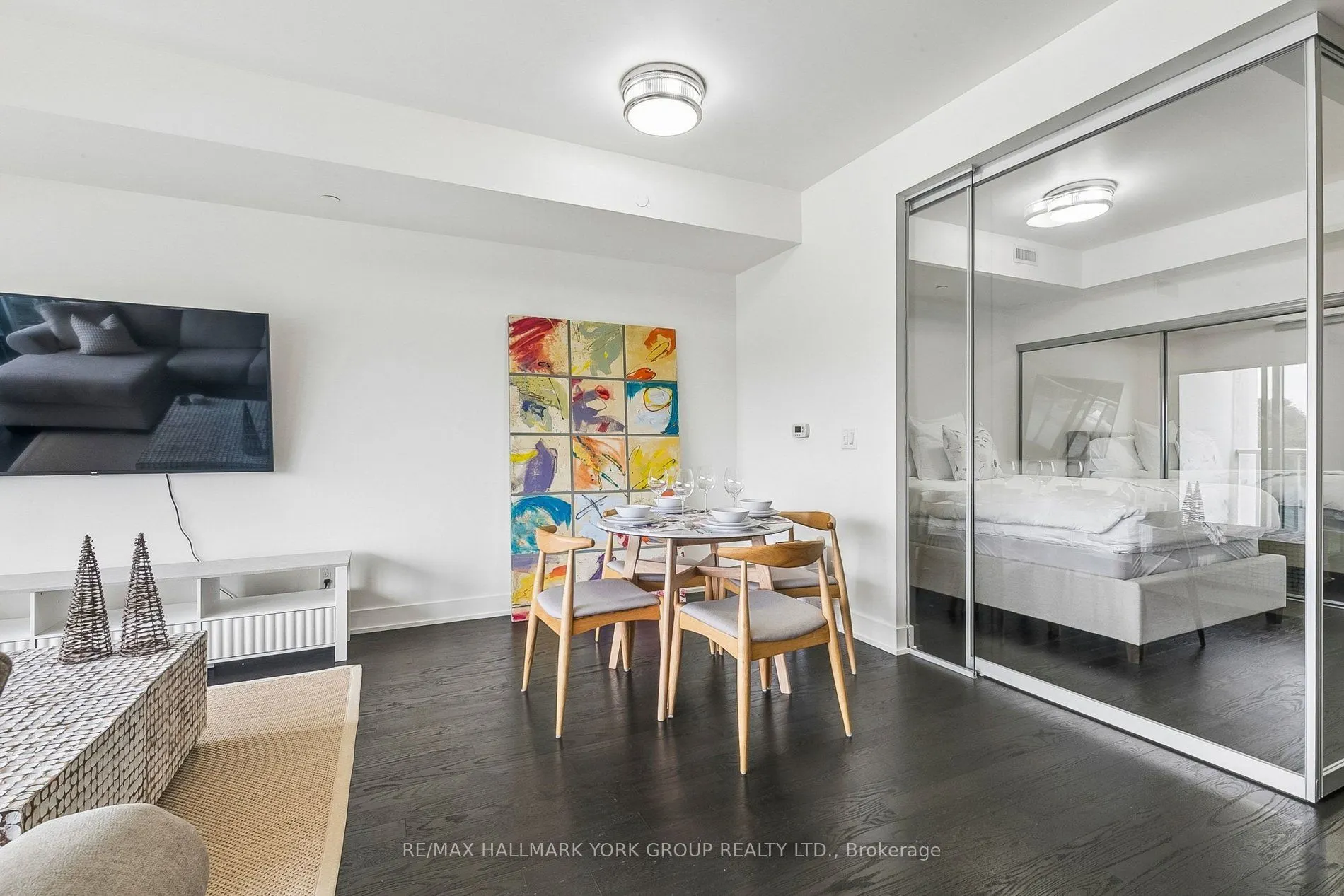3018 Yonge Street #606