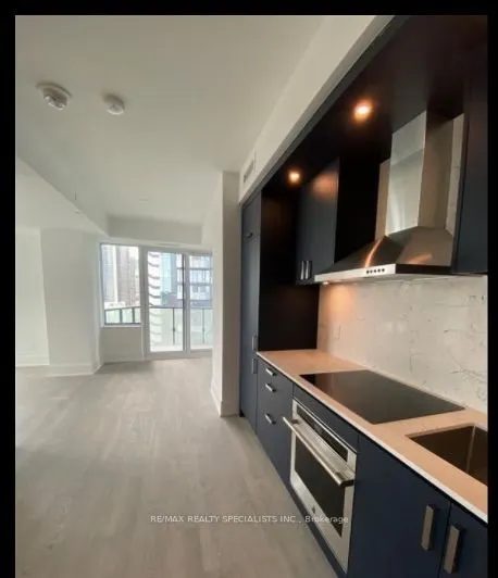 470 Front Street W #1706