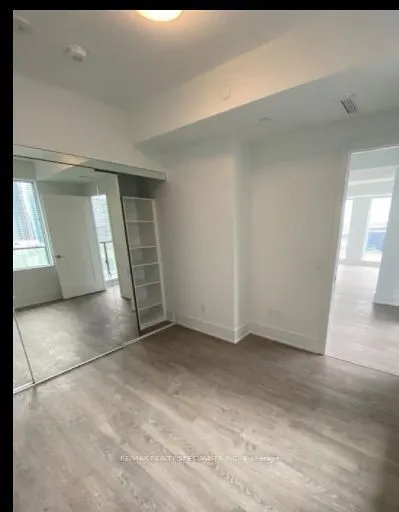 470 Front Street W #1706