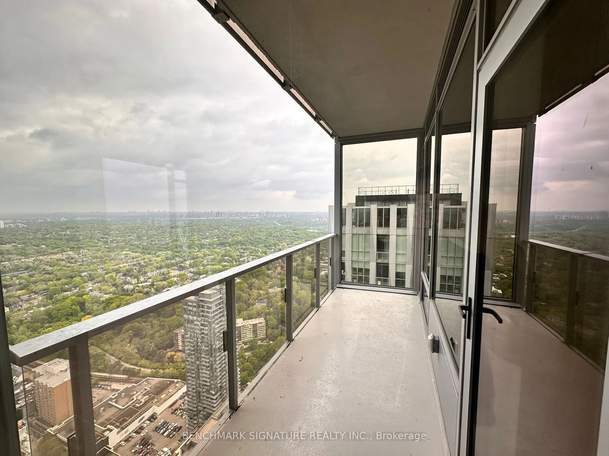 11 Yorkville Avenue #5504