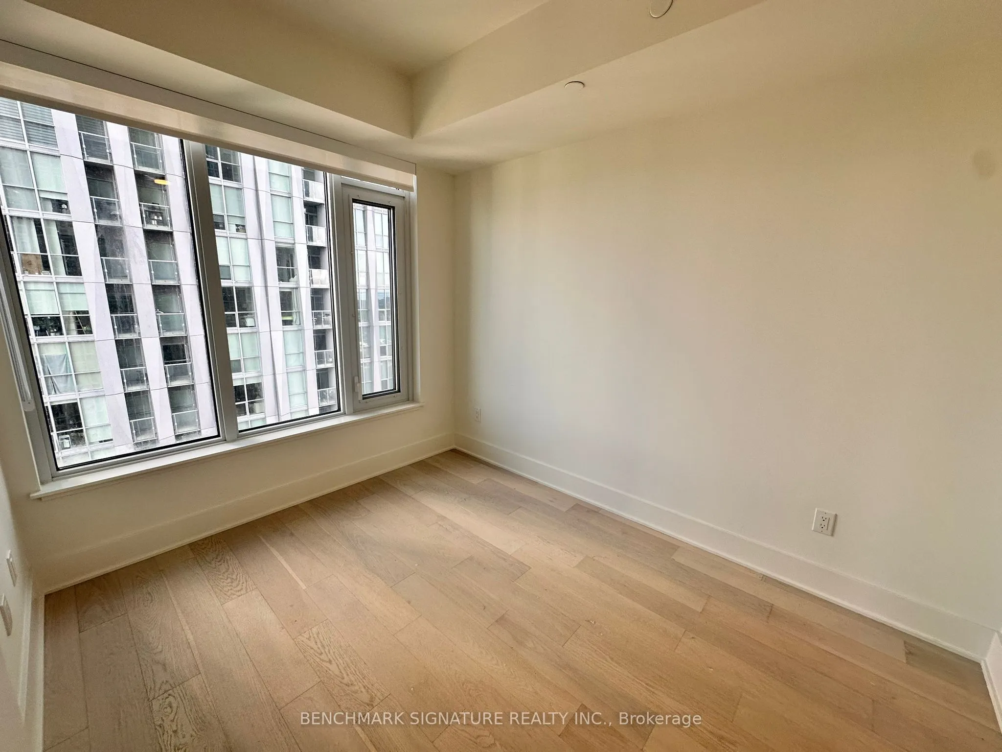 11 Yorkville Avenue #3604
