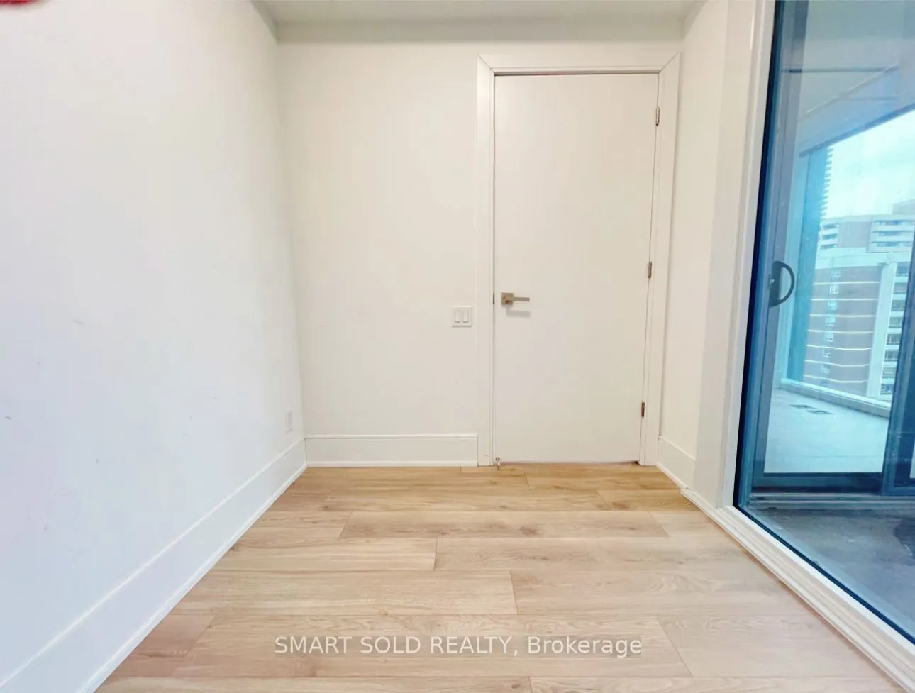 3 Gloucester Street #817
