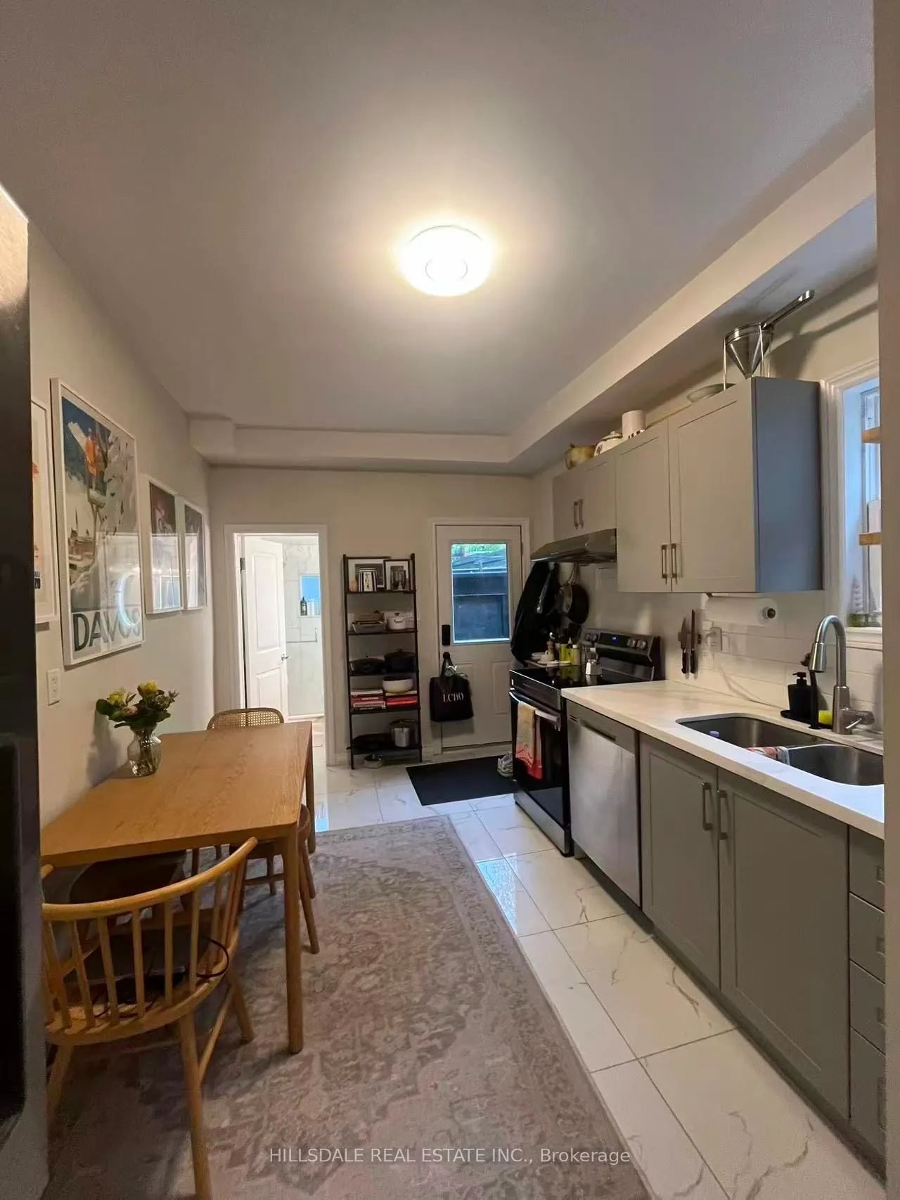 220 Claremont Street #Main Floor