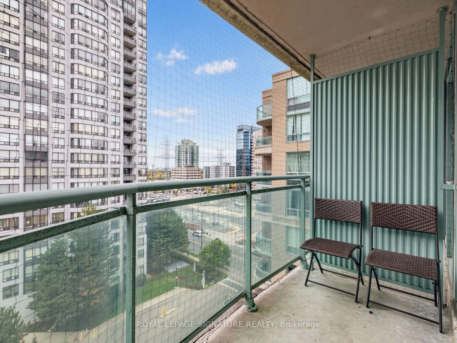 28 Pemberton Avenue #1009