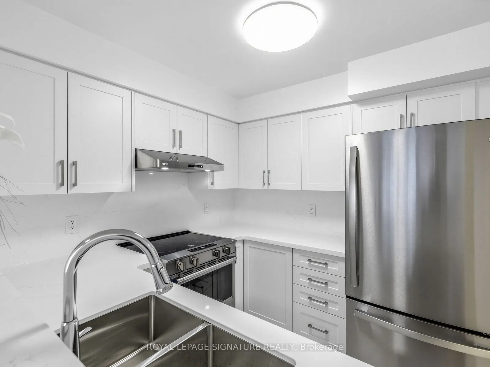 28 Pemberton Avenue #1009