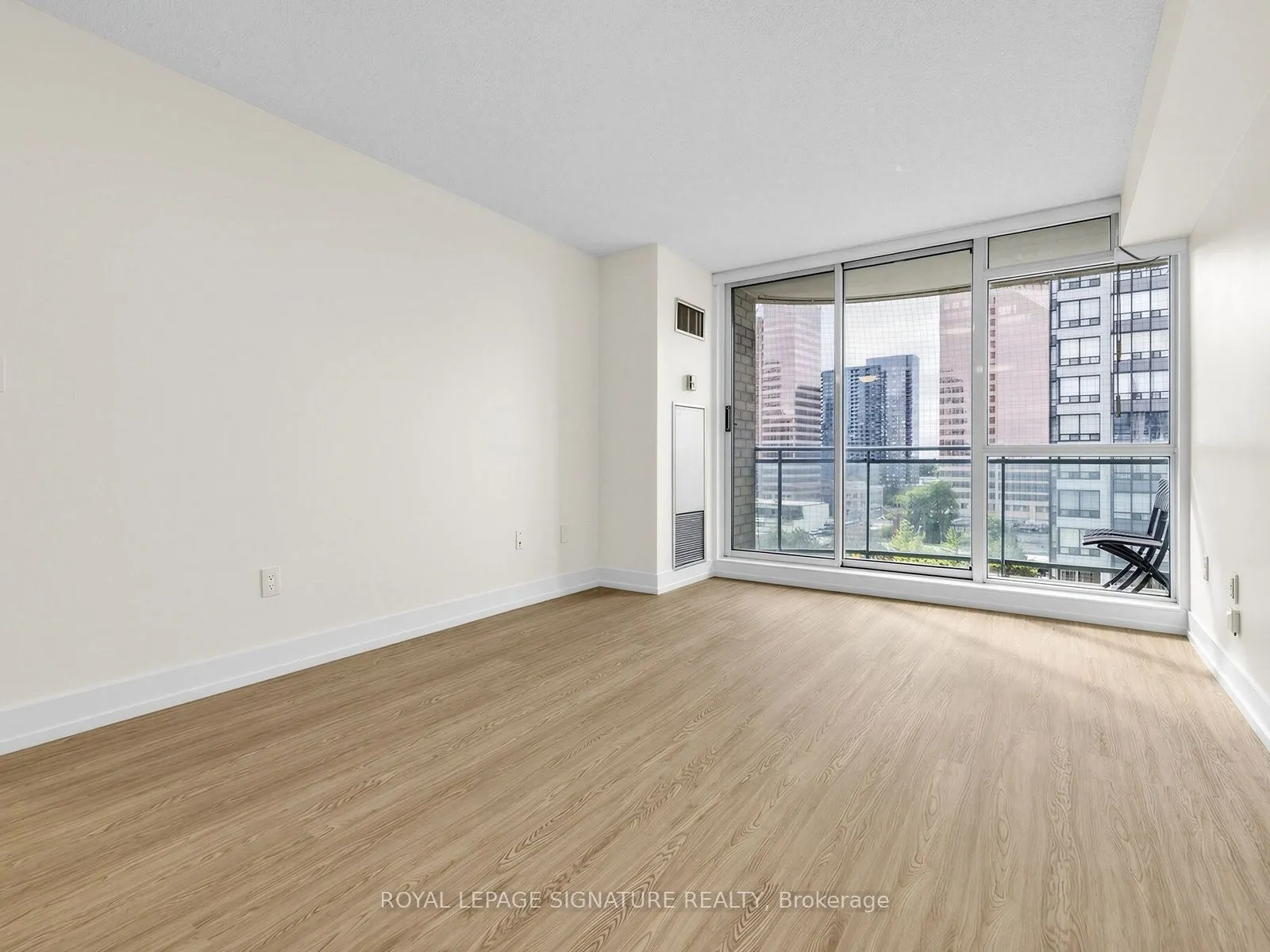28 Pemberton Avenue #1009