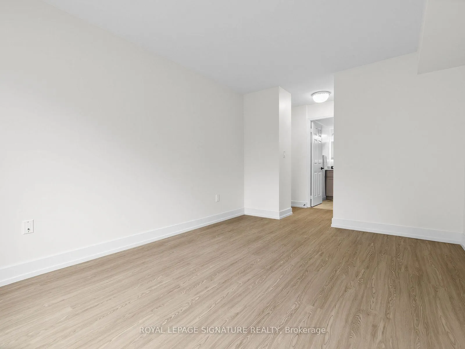 28 Pemberton Avenue #1009