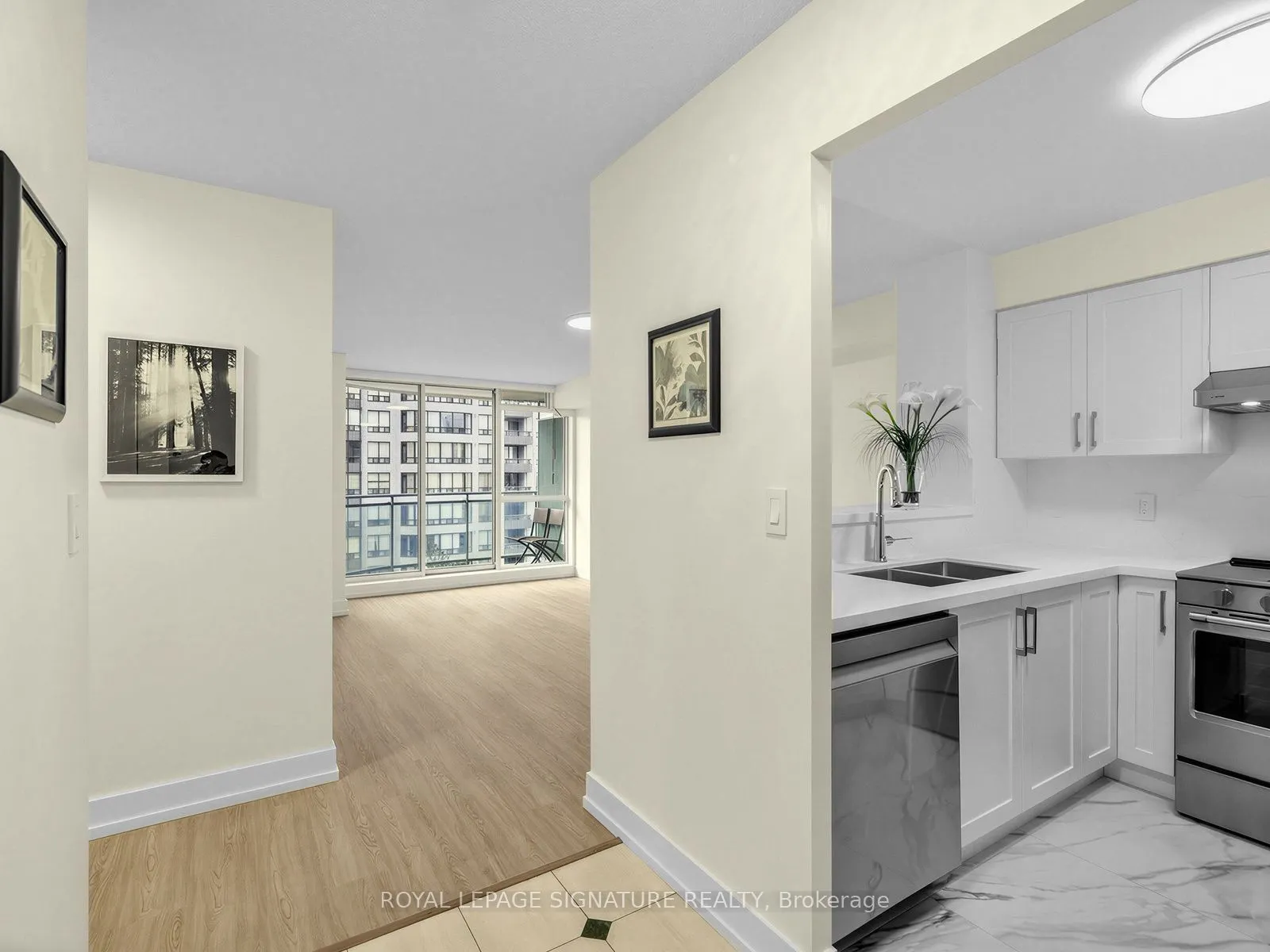 28 Pemberton Avenue #1009